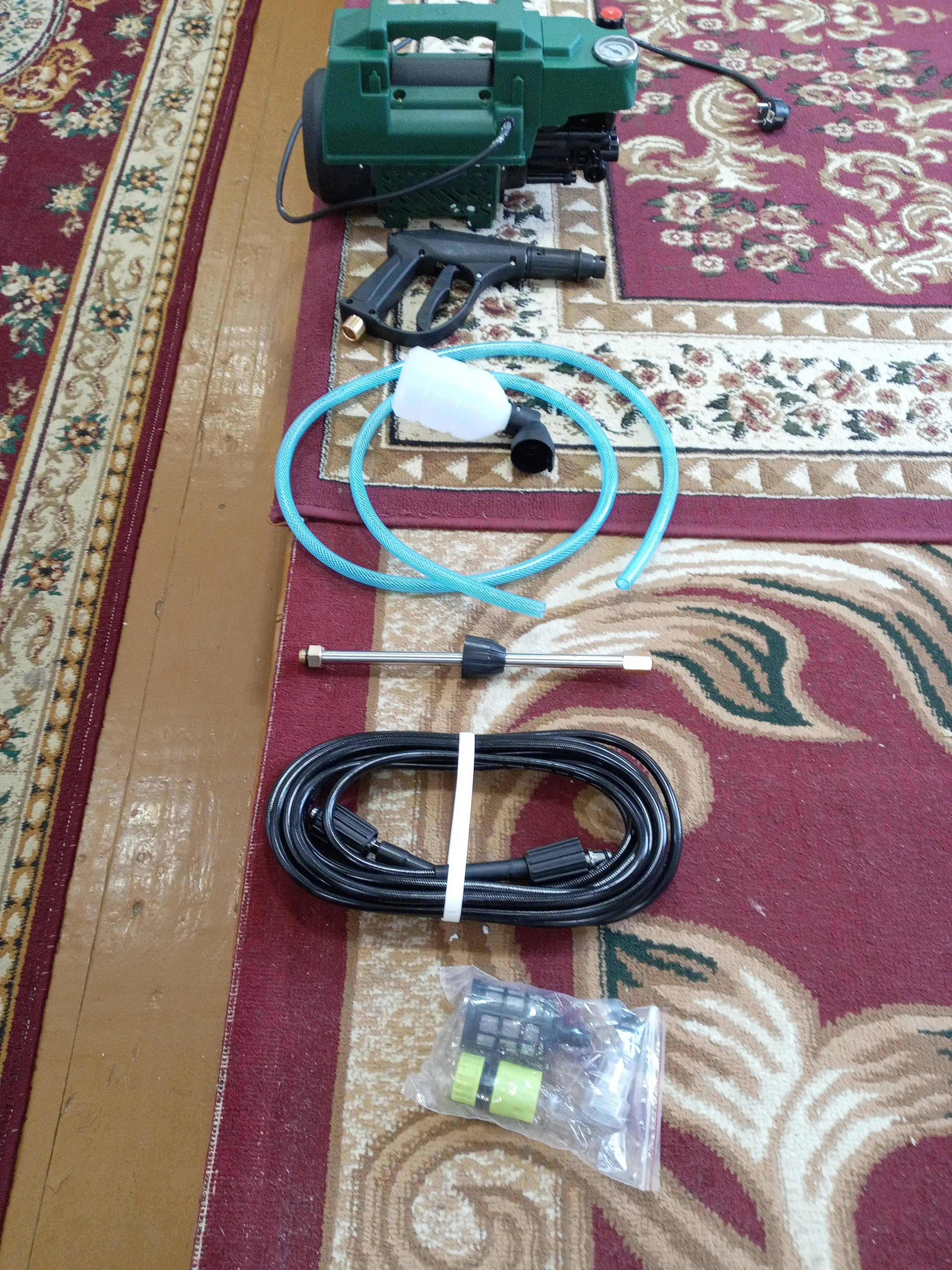 Yuqori bosimli avtomobil yuvish moslamasi MOON 2200 W, karcher, avtomoyka