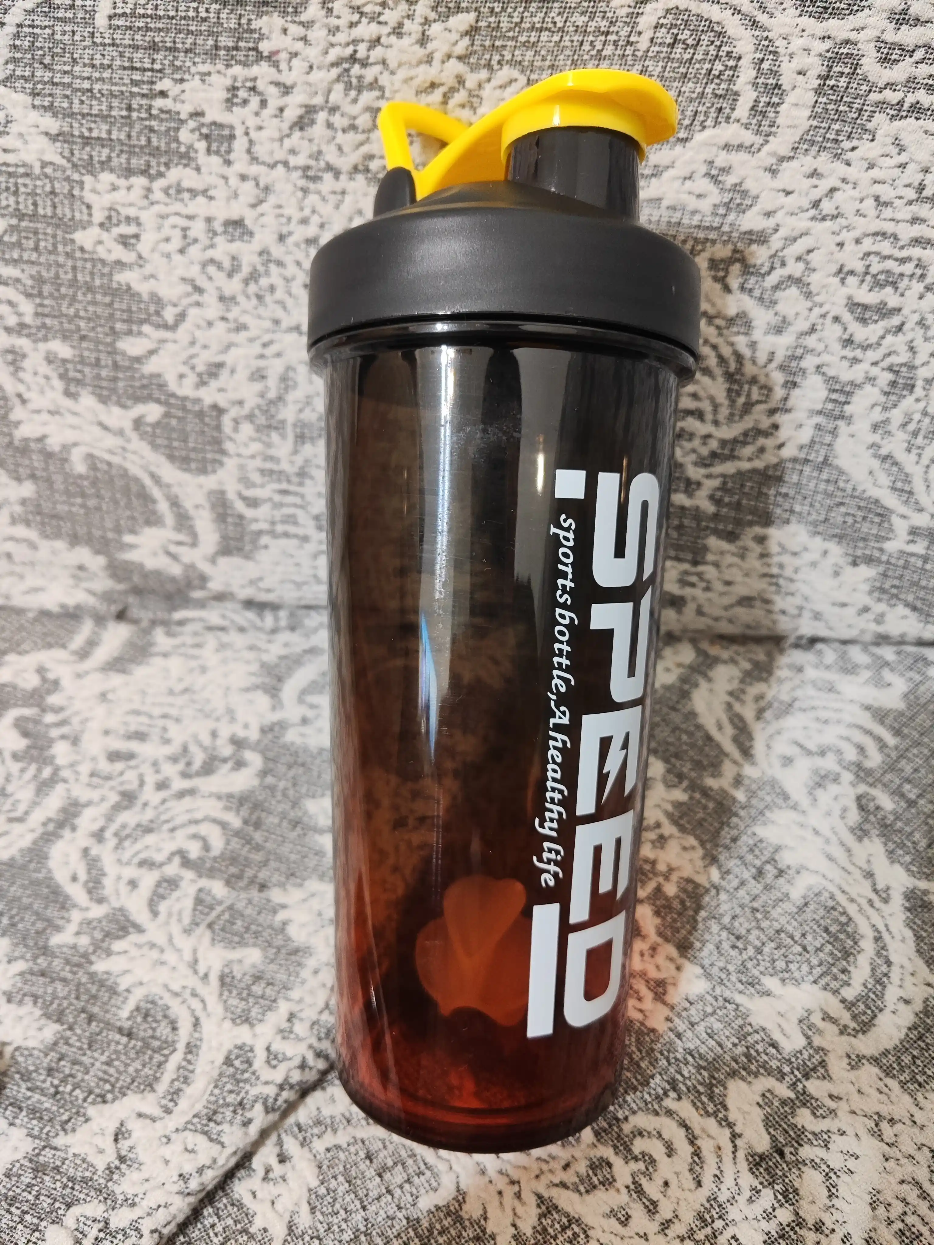 Shaker shishasi, sport, spiral bilan