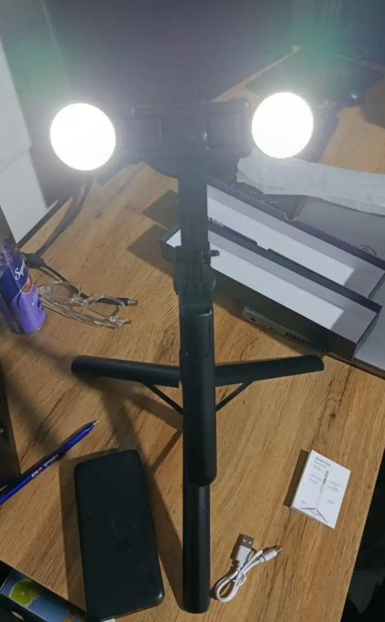 Штатив для телефона, 170 см, 4 в 1, 2 LED фонаря и Bluetooth: монопод, селфи-палка, stick