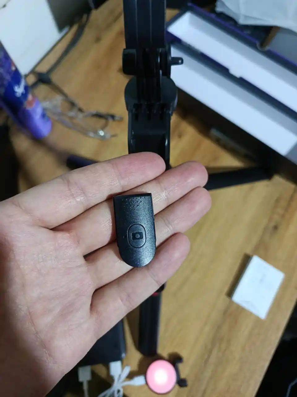 Штатив для телефона, 170 см, 4 в 1, 2 LED фонаря и Bluetooth: монопод, селфи-палка, stick