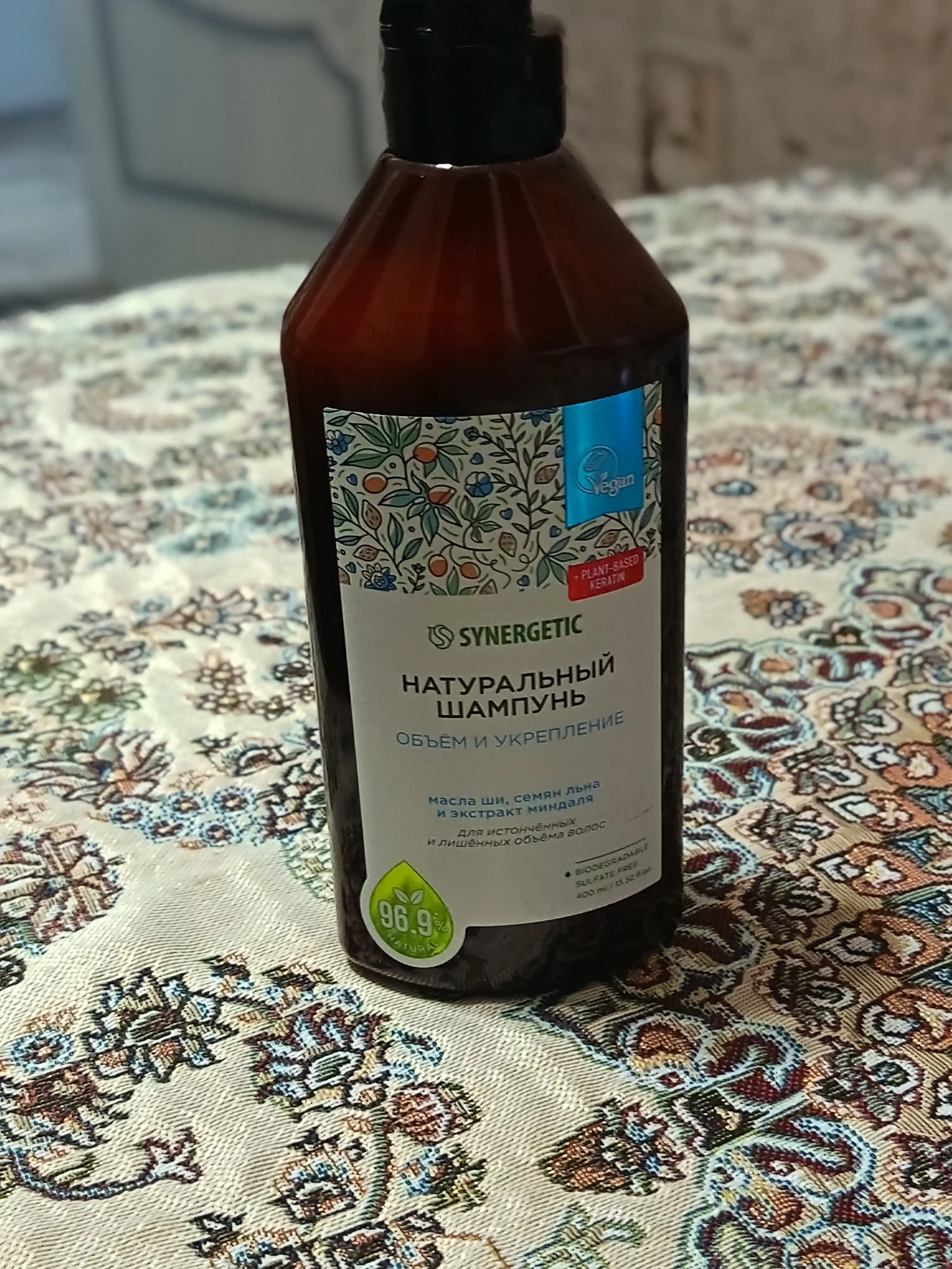 Sulfatsiz shampun SYNERGETIC "Soch hajmini va mustahkamlovchi", 400 ml