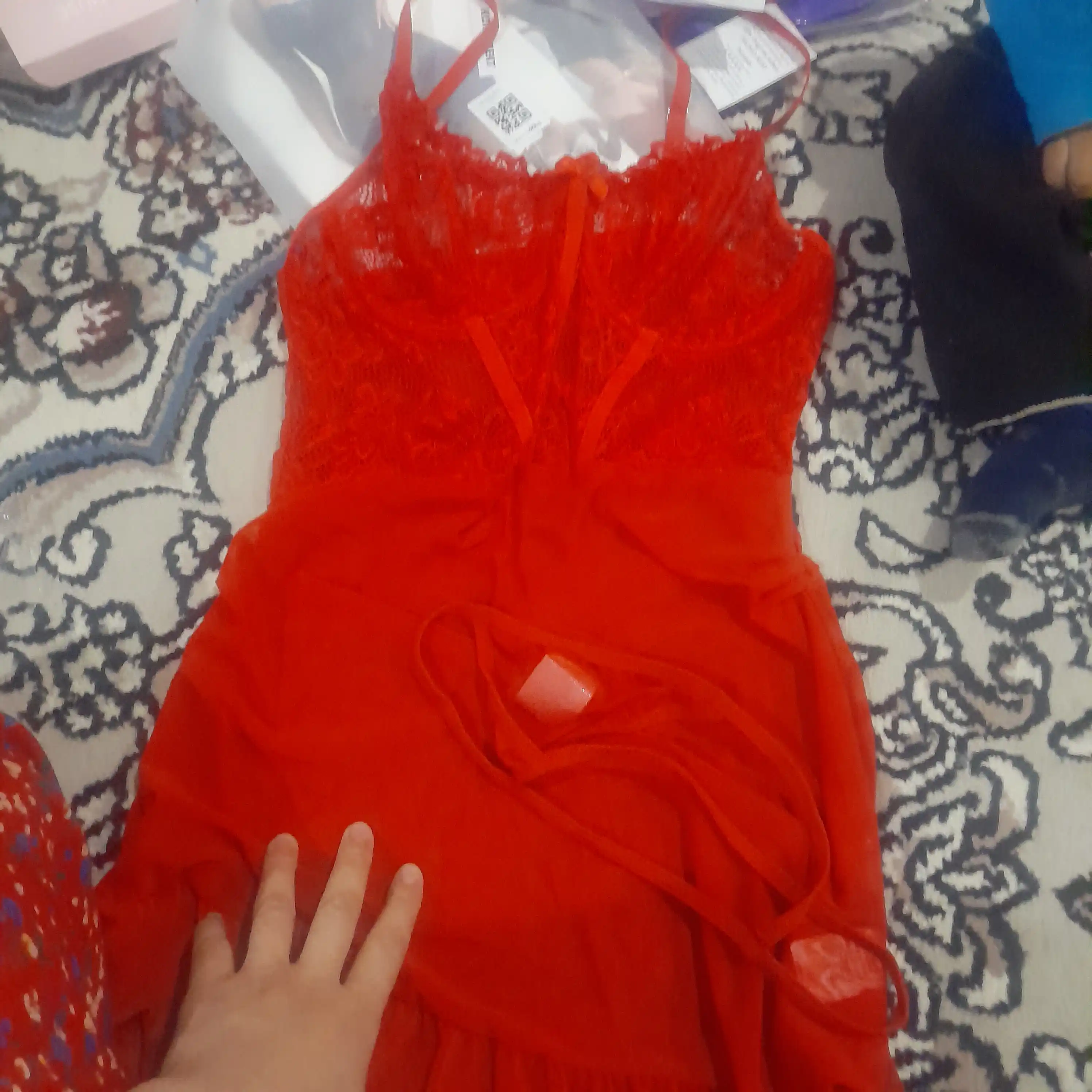 Ayollar tungi ko‘ylagi, romantik to‘rli penyuar