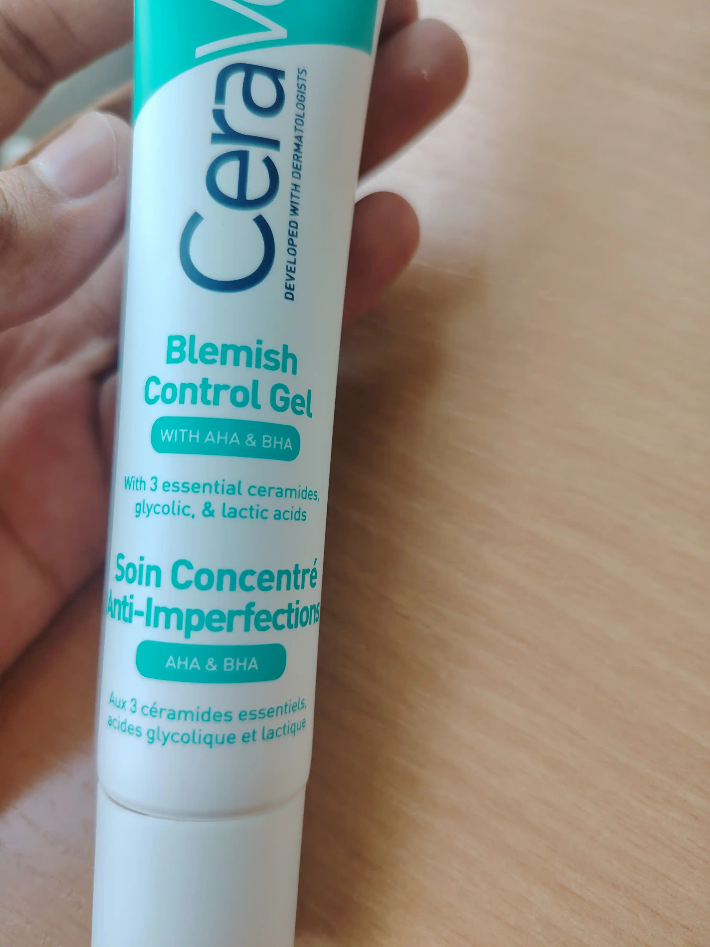 CeraVe 150 мл, пена для ухода за лицом, очищает, увлажняет, против прыщей