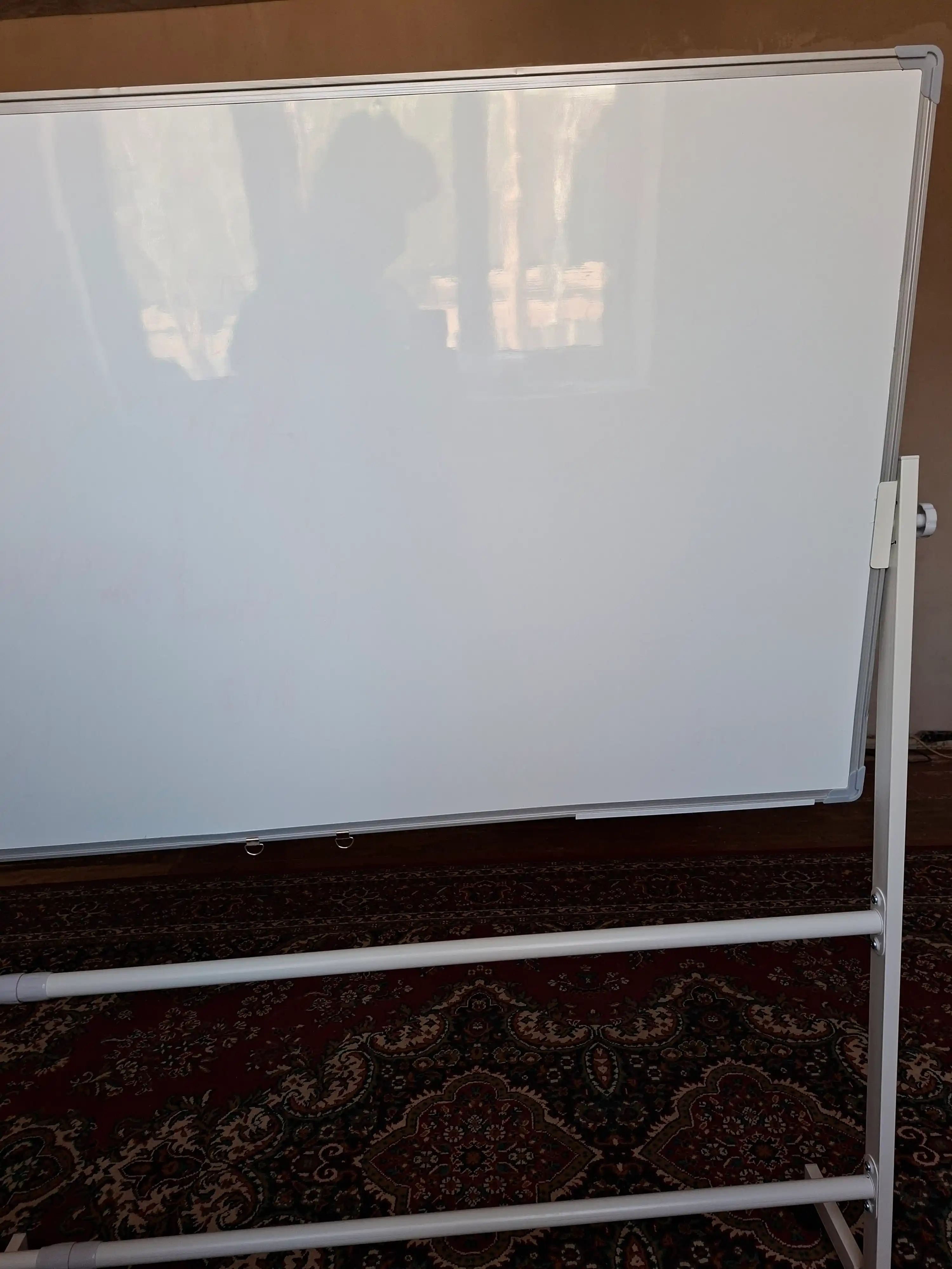 Doska 80*120 rolikli oyoqlari bilan