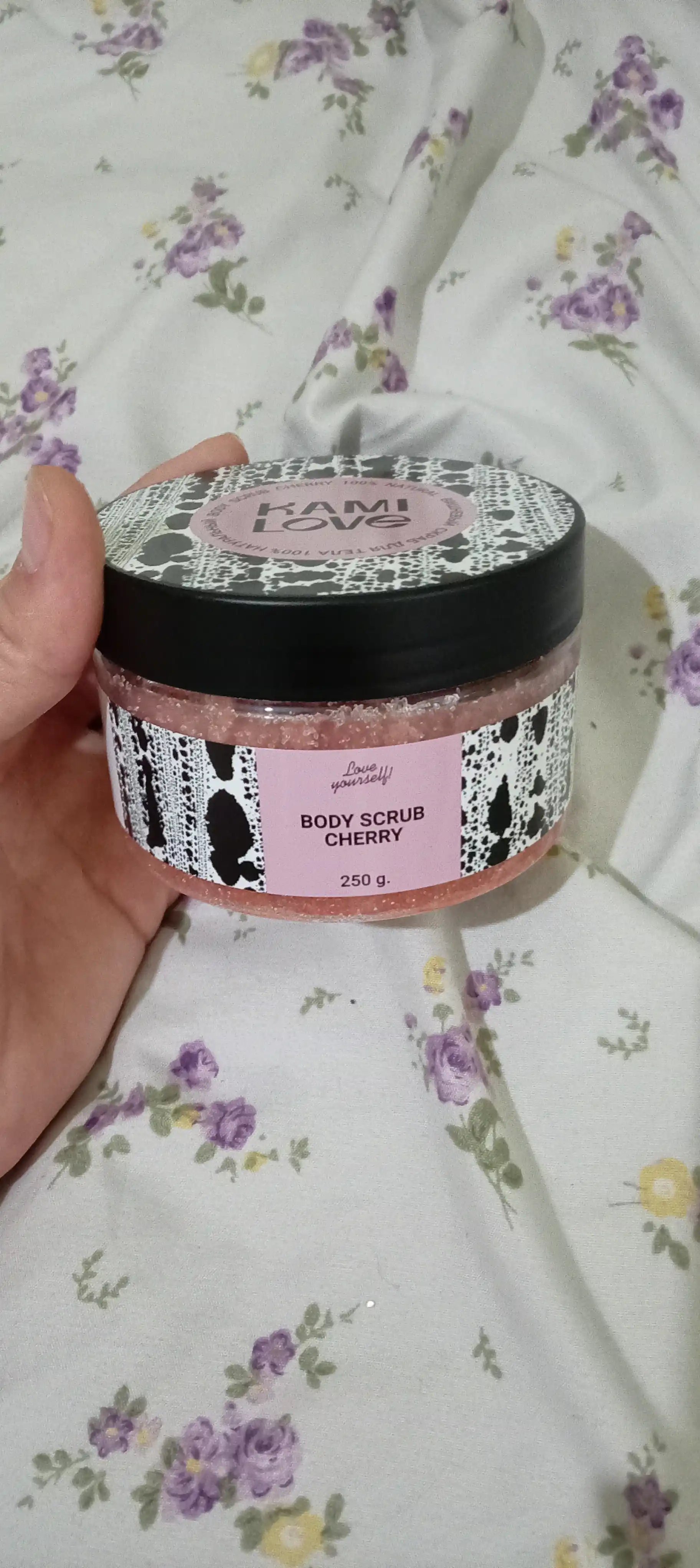 Скраб для тела KamiLove Cherry, 250 г