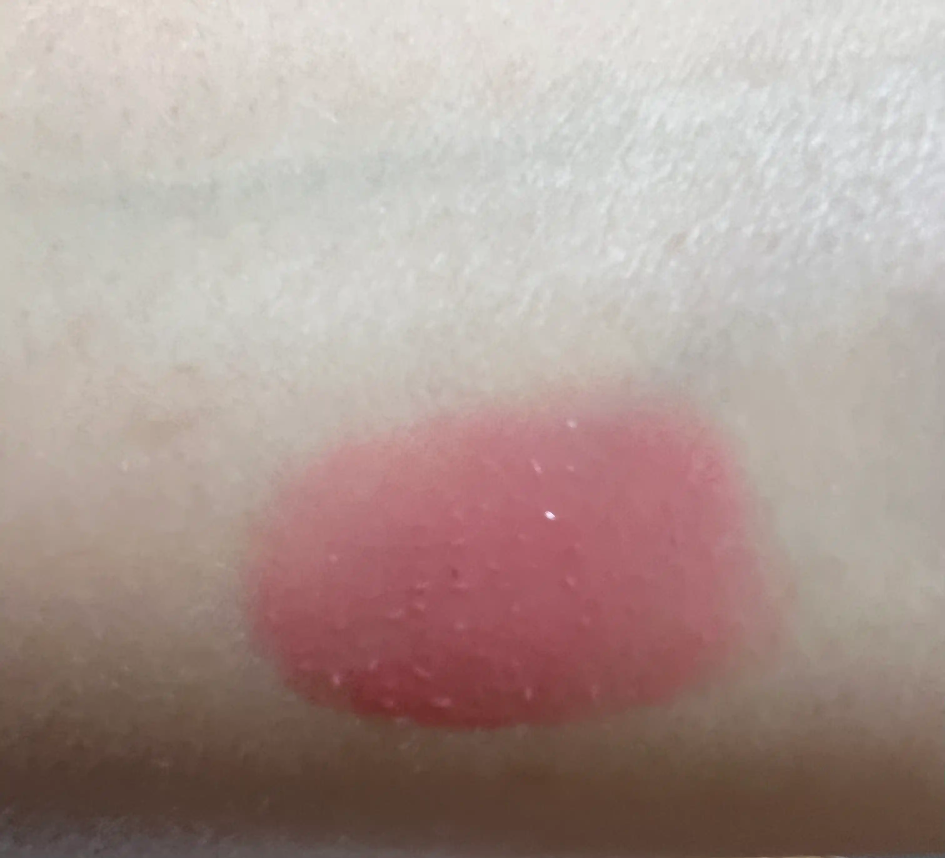 Vivienne Sabo Balm Fantaisie lab uchun bo'yog'-balzam, ton 05 shaftoli, 4 g