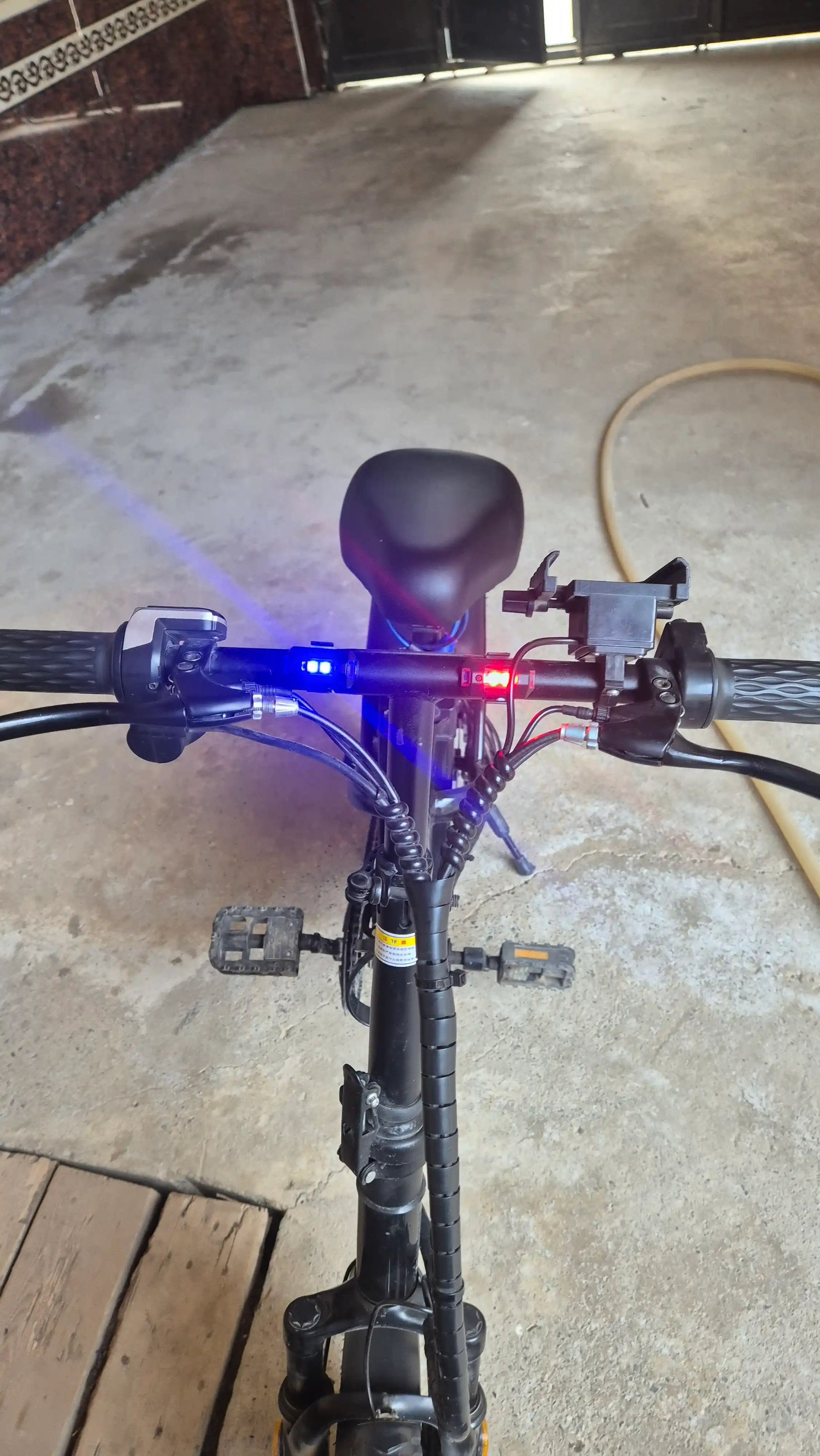 Mini-migalka, RGB LED, 7 xil rang, universal