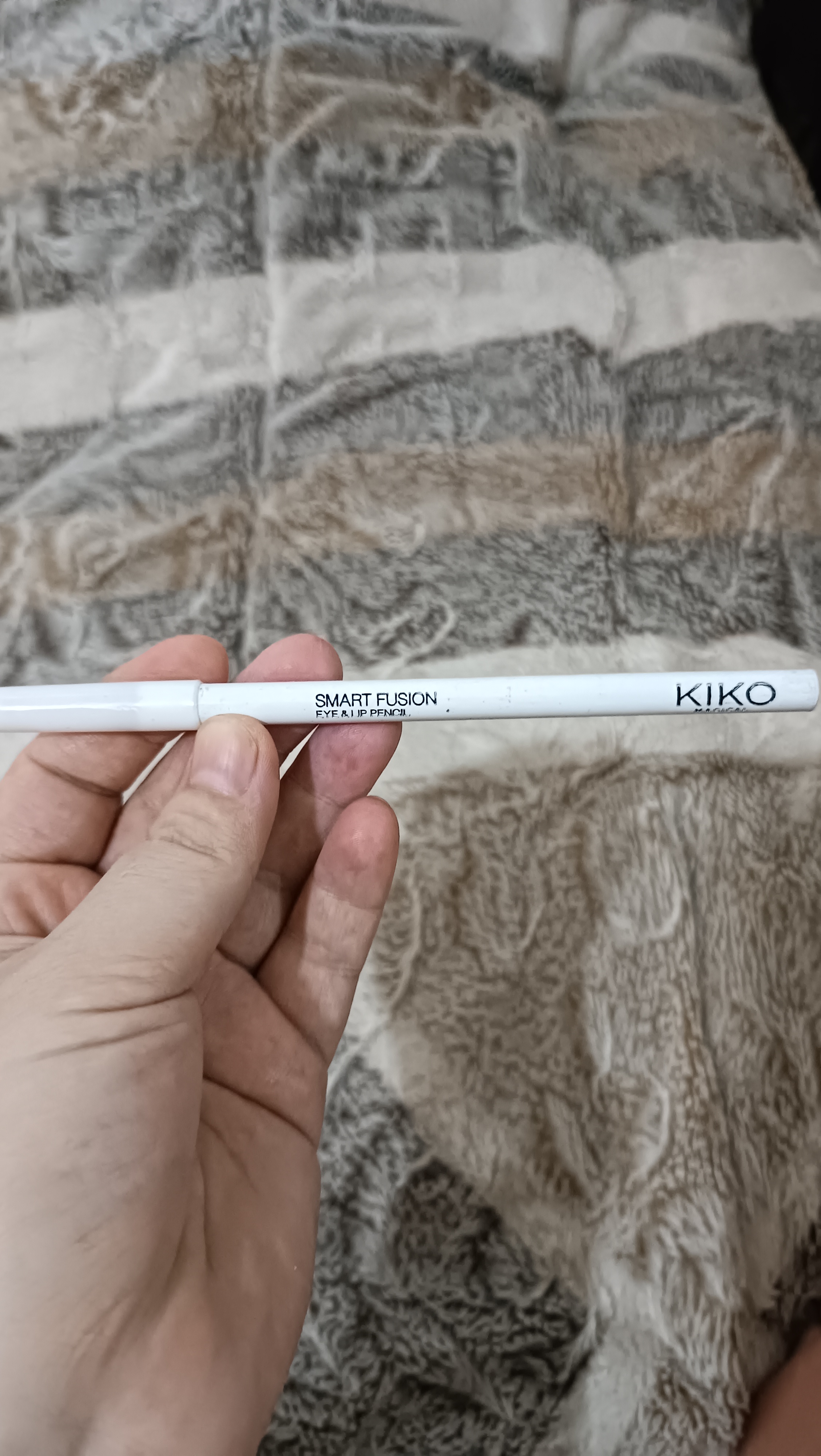 Карандаш для глаз и губ KIKO Milano, белый и чёрный, водостойкий карандаш для глаз