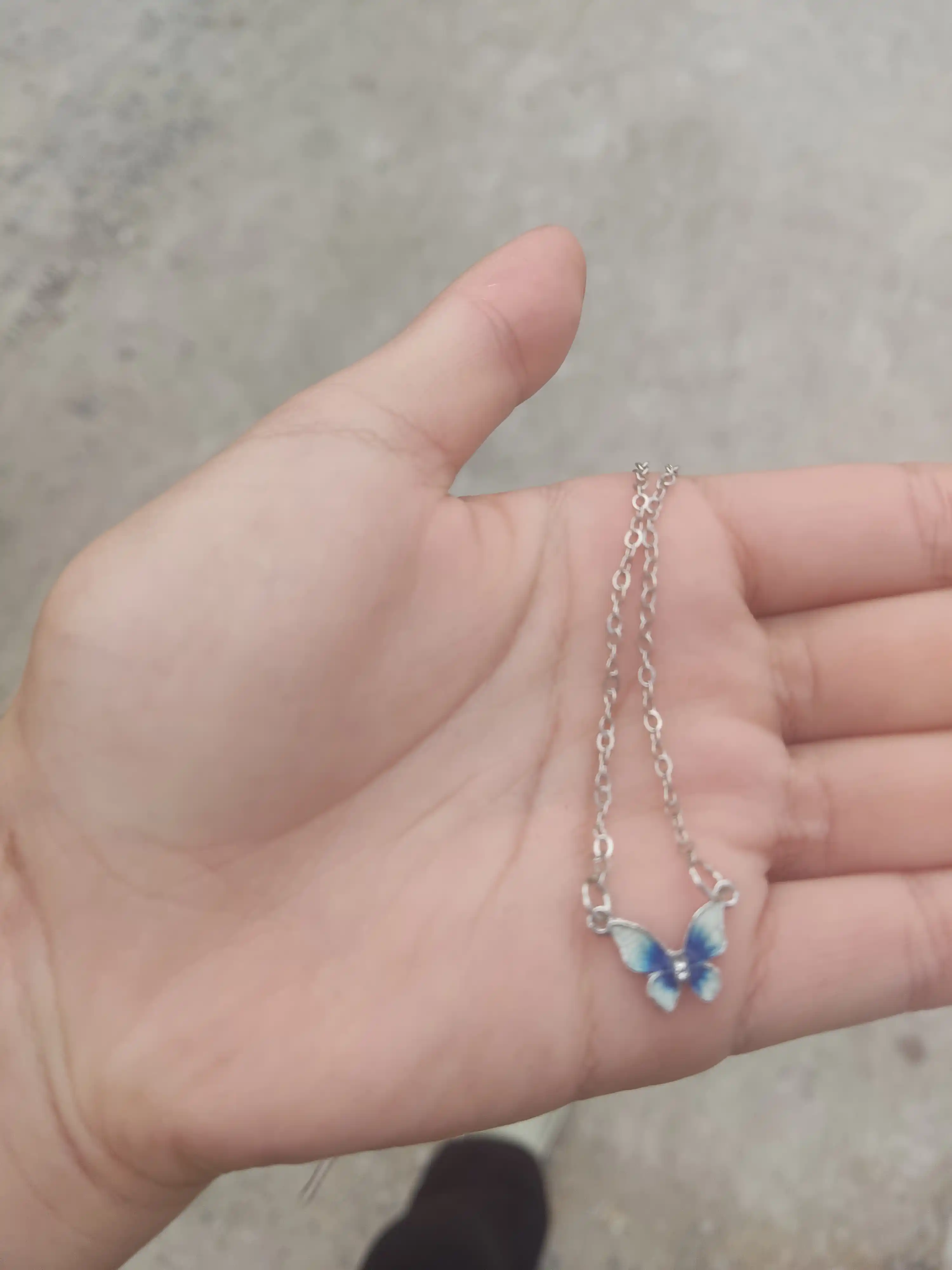 Ayollar uchun nafis ishlangan o'zgacha zanjir, bo'yin zanjiri