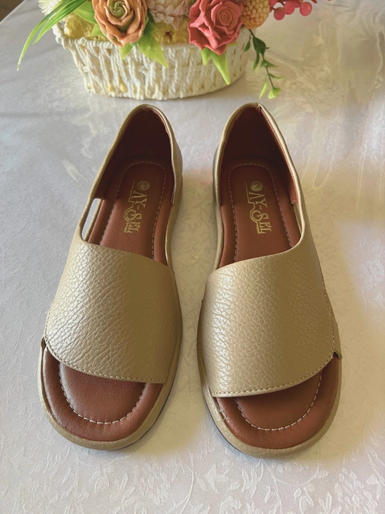 Ayollar poyabzali, ochiq uchli yozgi sandallar, 36-40-o‘lchamlar