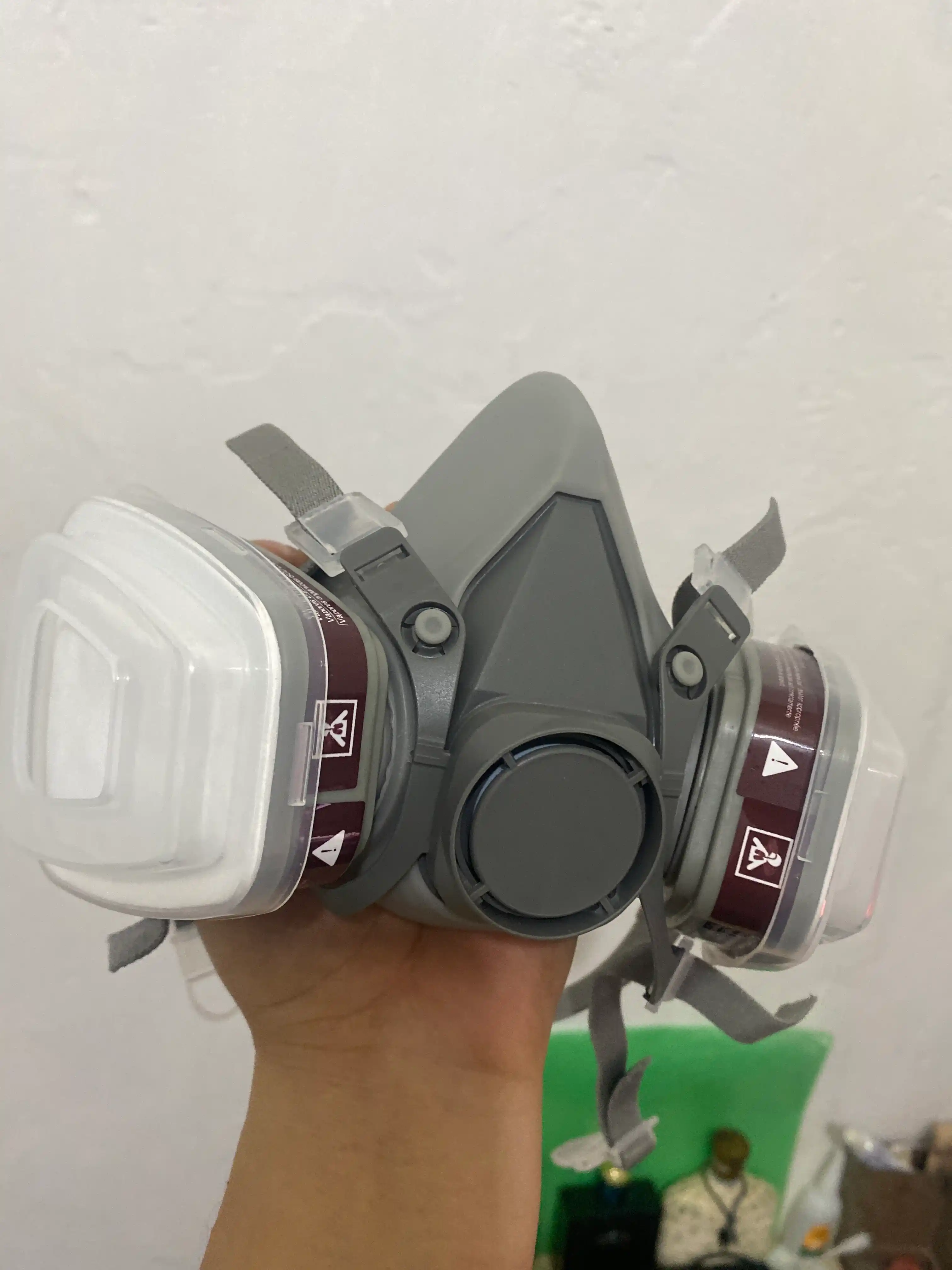 Raspirator yarim yuzli  niqob, 2 filtrli, chang, bo‘yoq bug‘i va hidlardan himoya