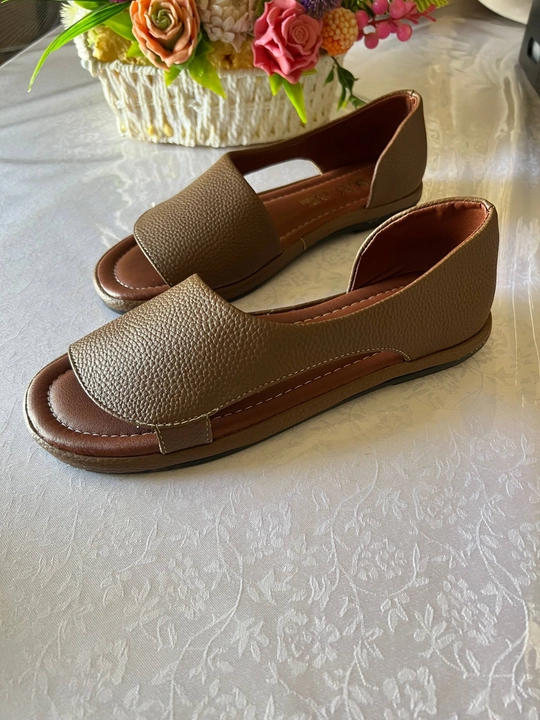 Ayollar poyabzali, ochiq uchli yozgi sandallar, 36-40-o‘lchamlar