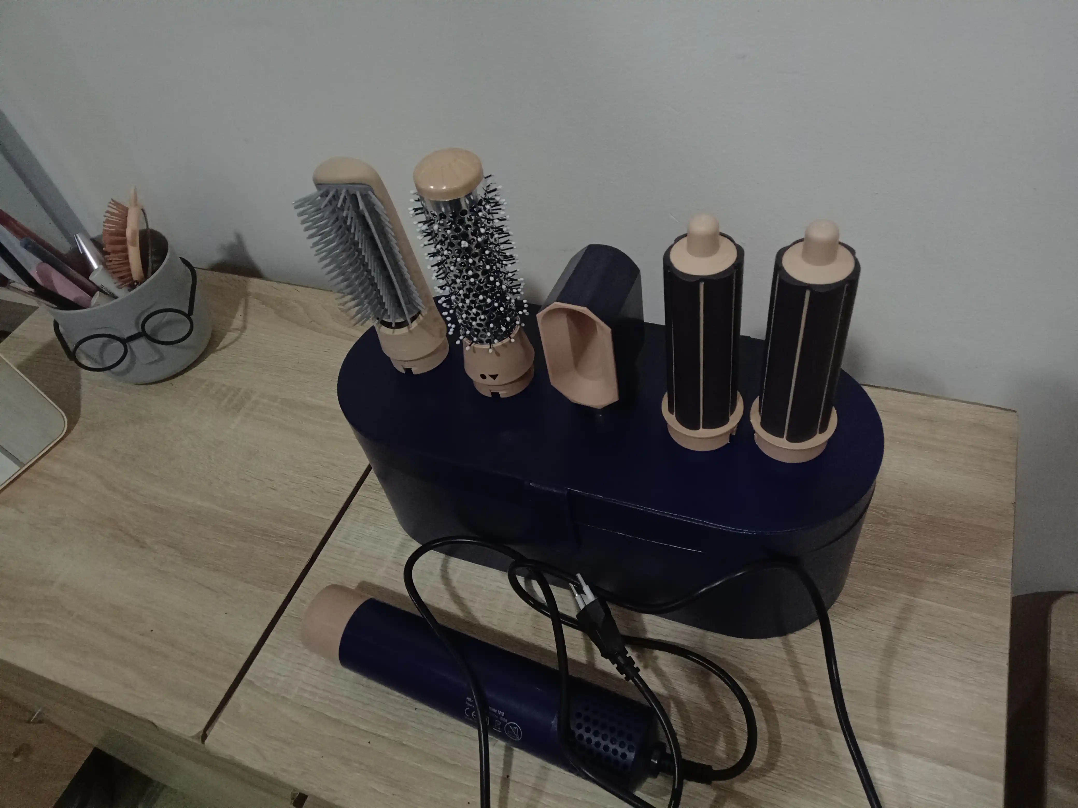 Dyson fen-stayler, 5 tasi 1 da, barcha turdagi sochlar uchun