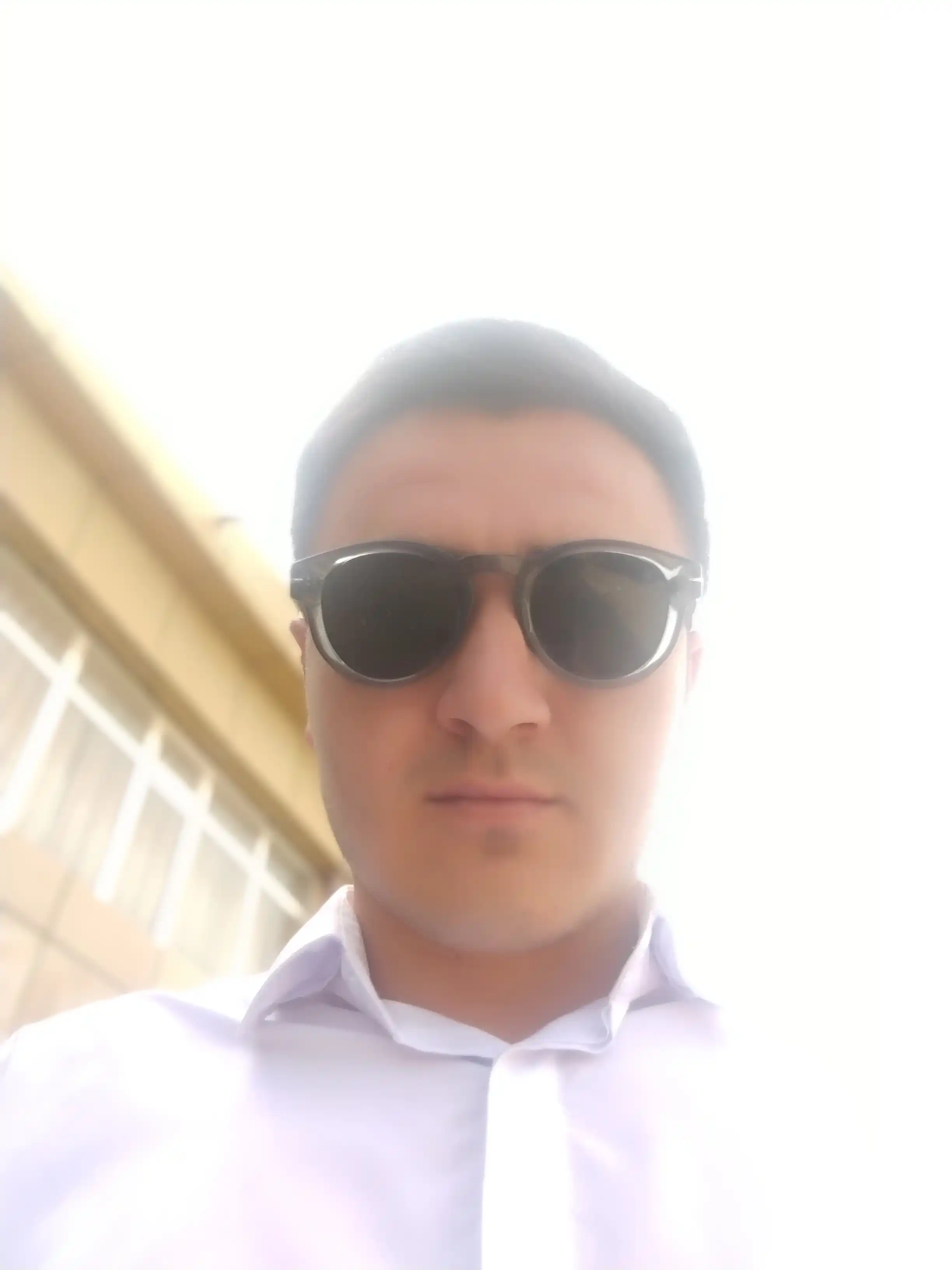Quyoshdan saqlovchi ko'zoynaklar, UB himoyasi bilan, uniseks