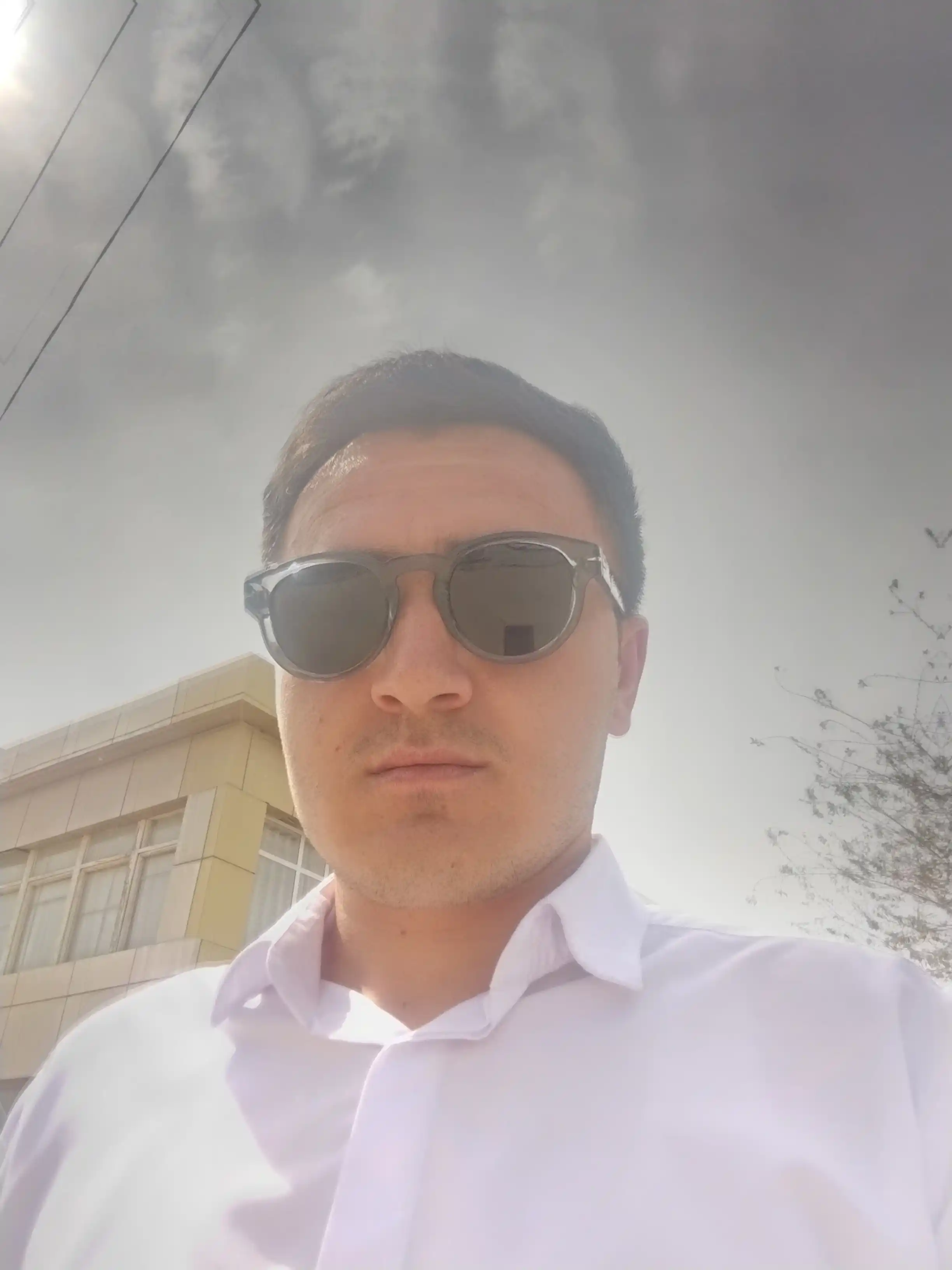 Quyoshdan saqlovchi ko'zoynaklar, UB himoyasi bilan, uniseks