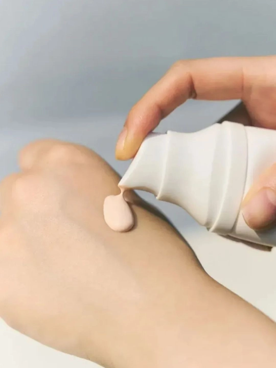 Солнцезащитный крем с центеллой SPF 50+ Skin1004 Madagascar Centella SPF50+ PA++++, 50 мл