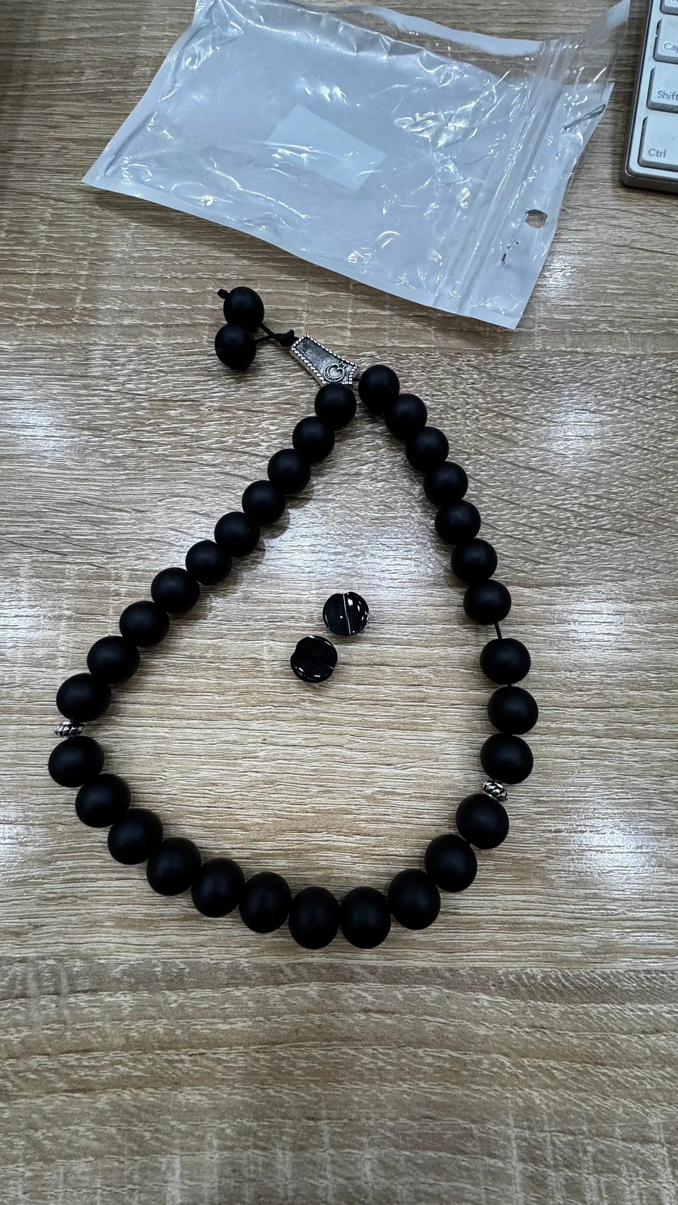 Munchoqlardan yasalgan tasbehlar, 10-12-15 mm, 33 donadan