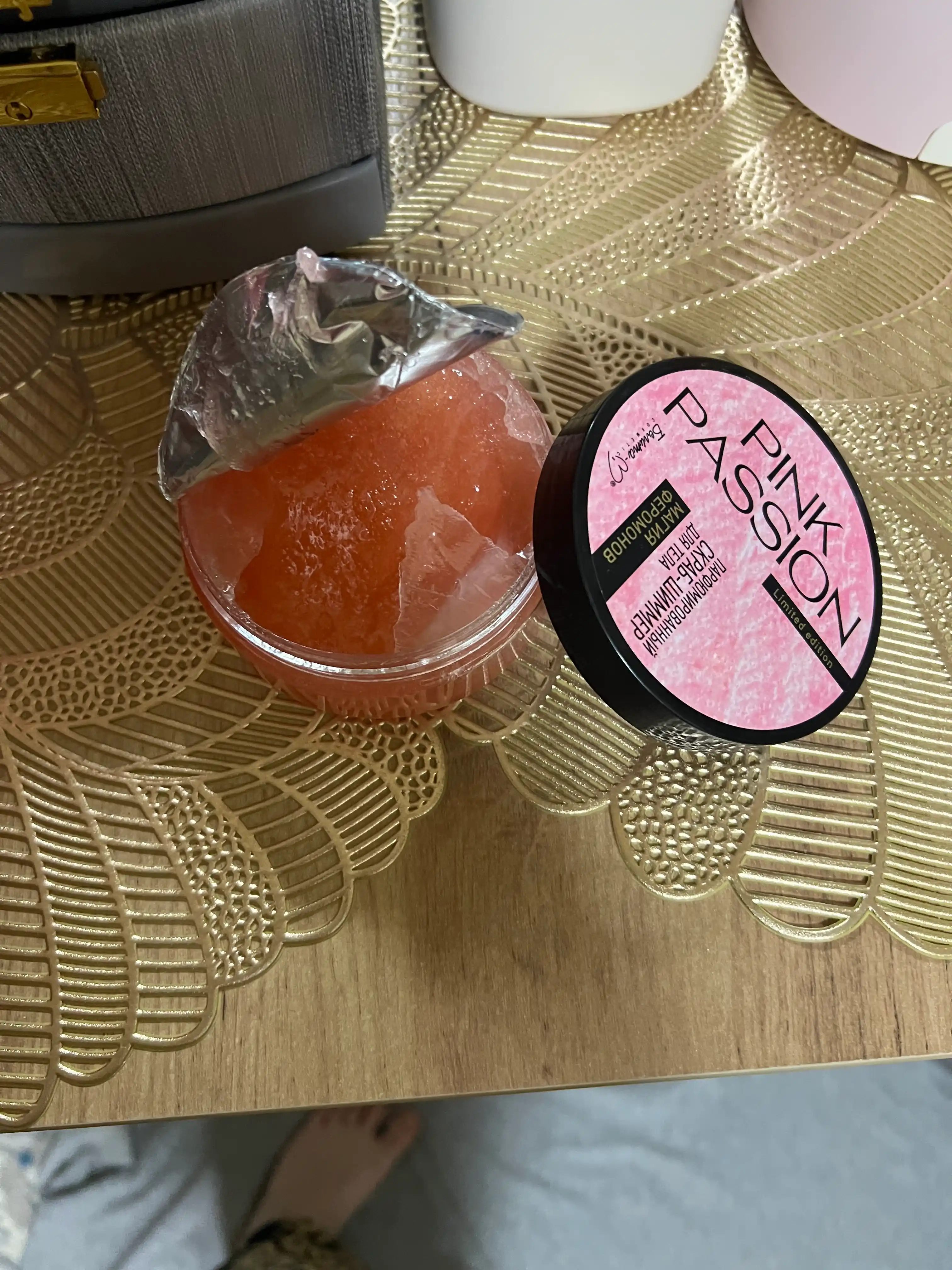 Pink Passion attorlik shimmeri tana uchun skrab, 200 g, yaltiroq effektli