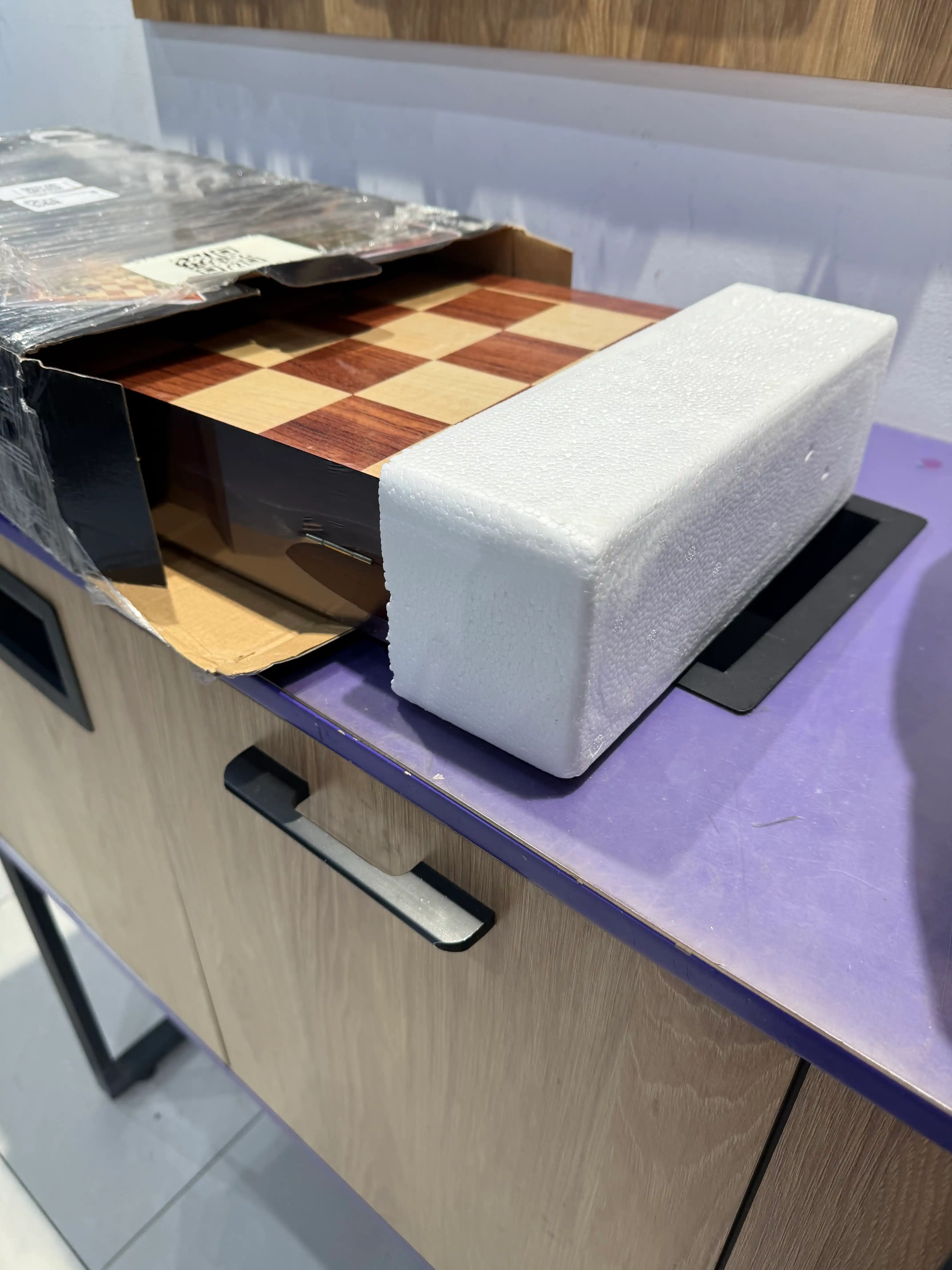 Shaxmat Kasparov 55026B — sifatli va zamonaviy shaxmat to‘plami. 32 ta mustahkam figura