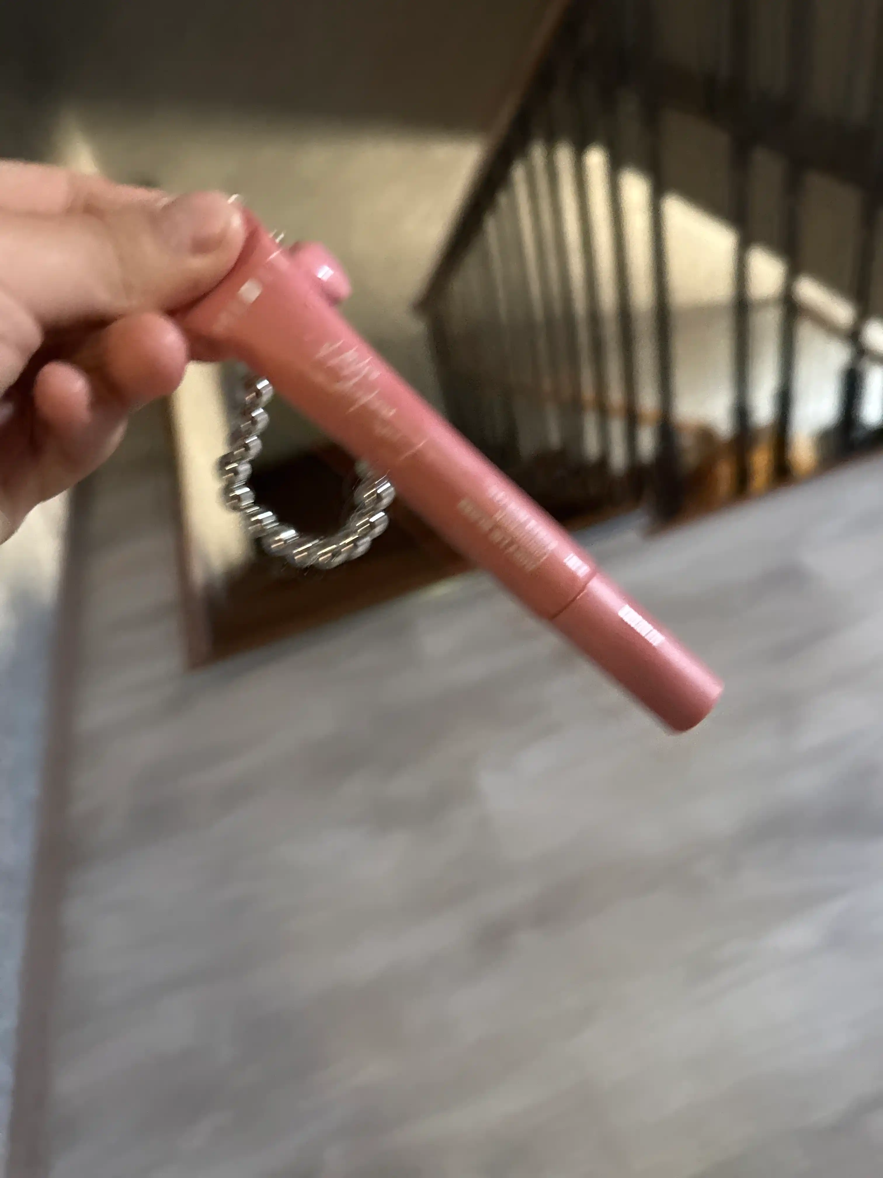 Глянцевый блеск для губ с брелоком, 06 — MIXIT Make Up Juicy Lip Gloss, 12 мл