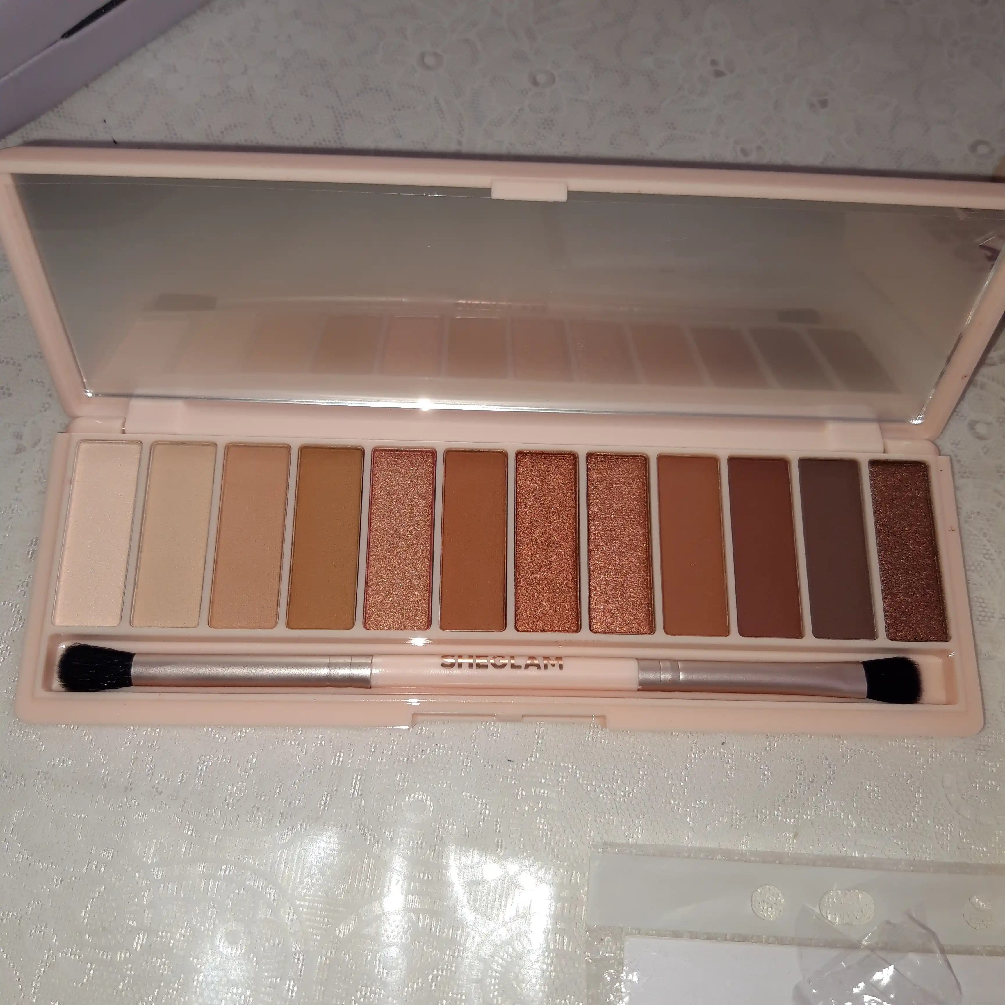 Ten paletkasi Sheglam The Burgundy Eyeshadow, 10.5 gr