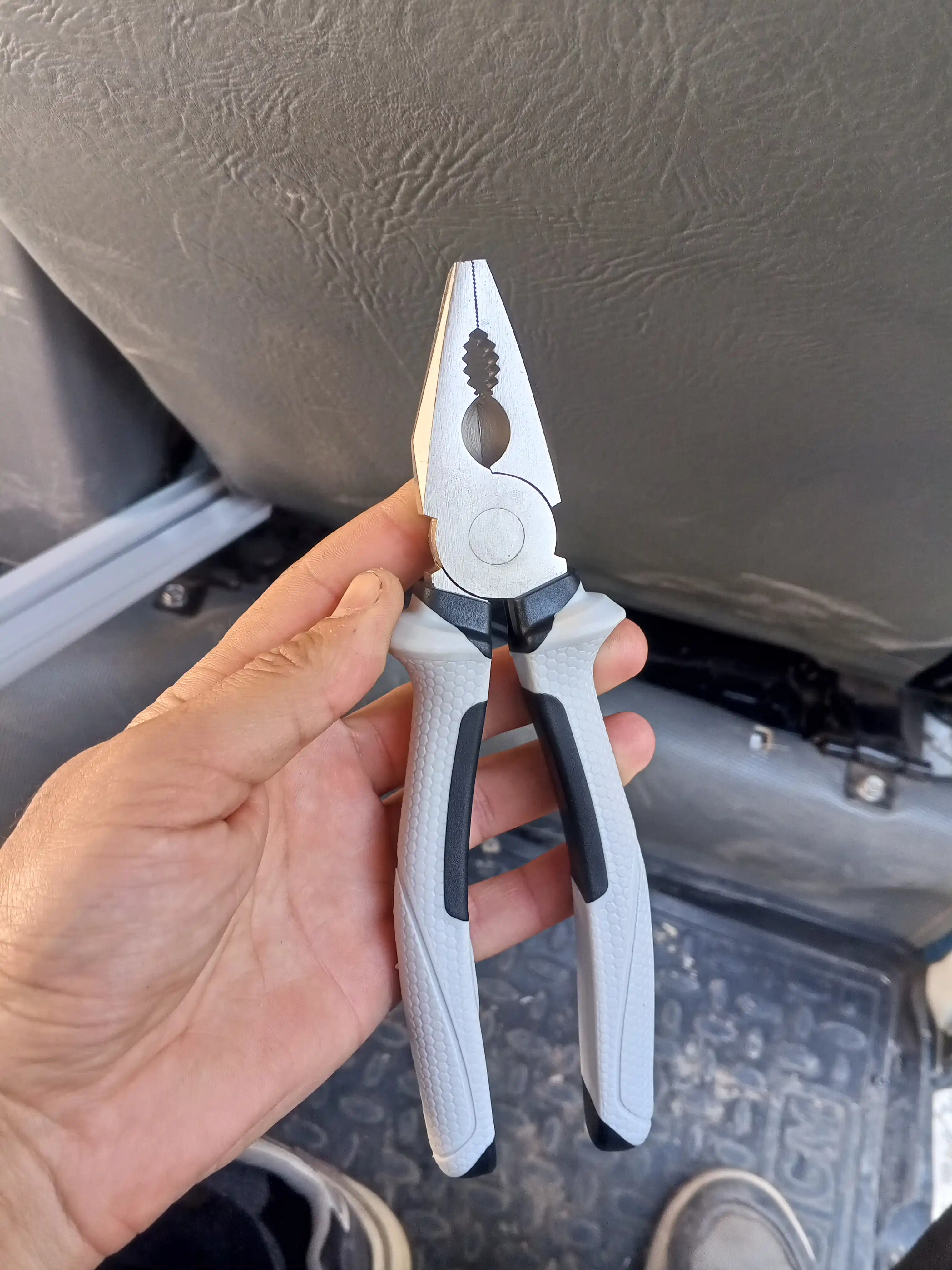 Ombir 6/8 dyumli , mustahkamlangan, 45 po‘latdan yasalgan HYUNDAI