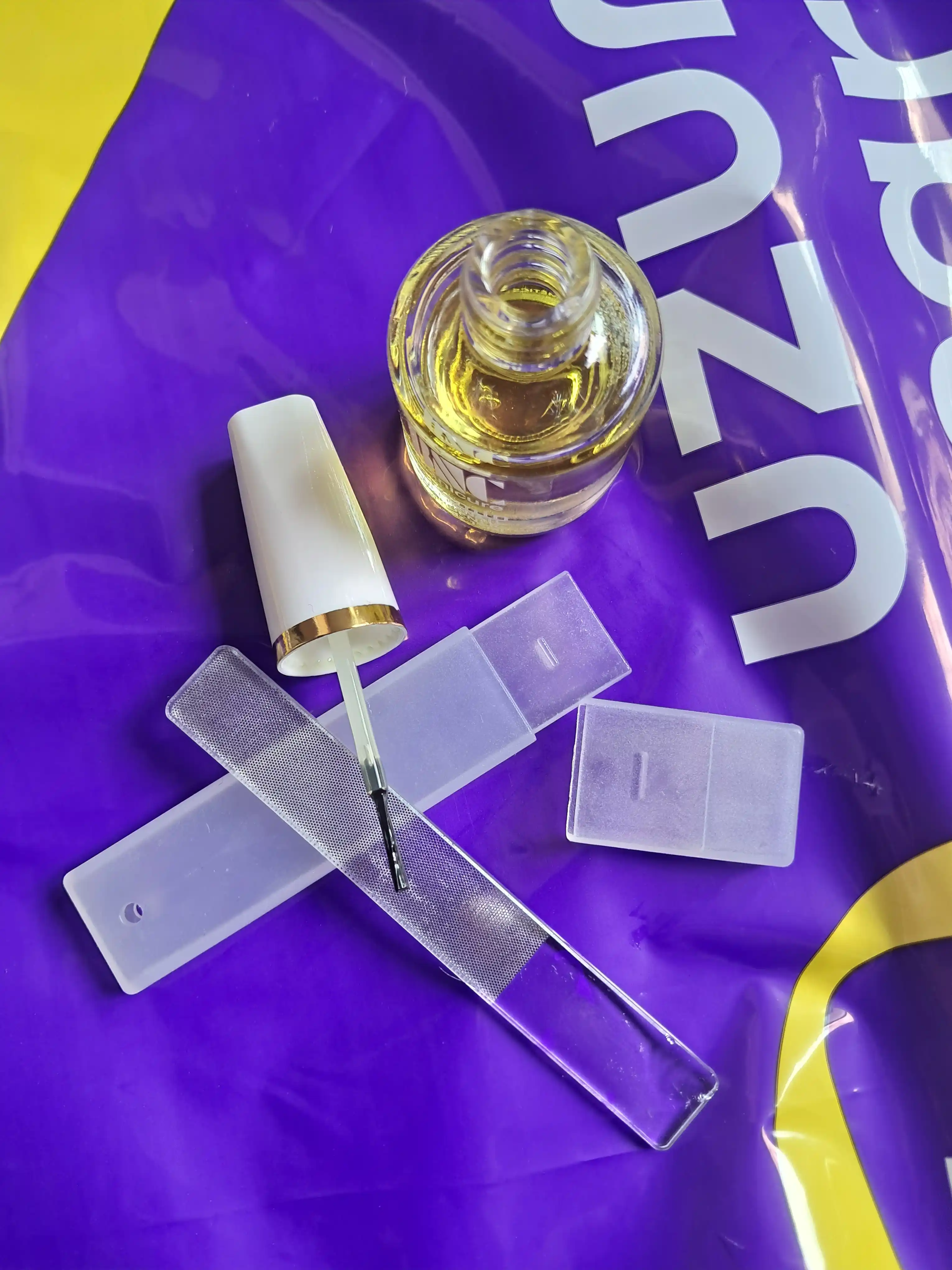 Tirnoqlar va kutikulalar uchun nano shisha arra + tabiiy vitamin yogʻ, 15 ml
