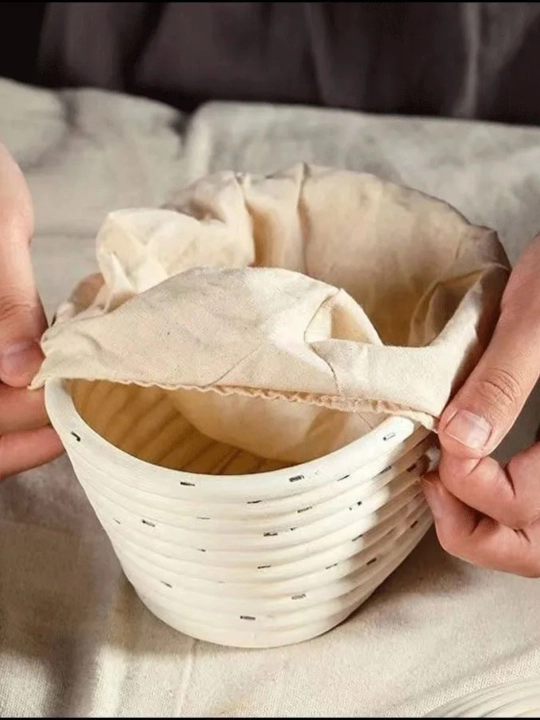 Ko'p funksiyali rattan to'qilgan savat