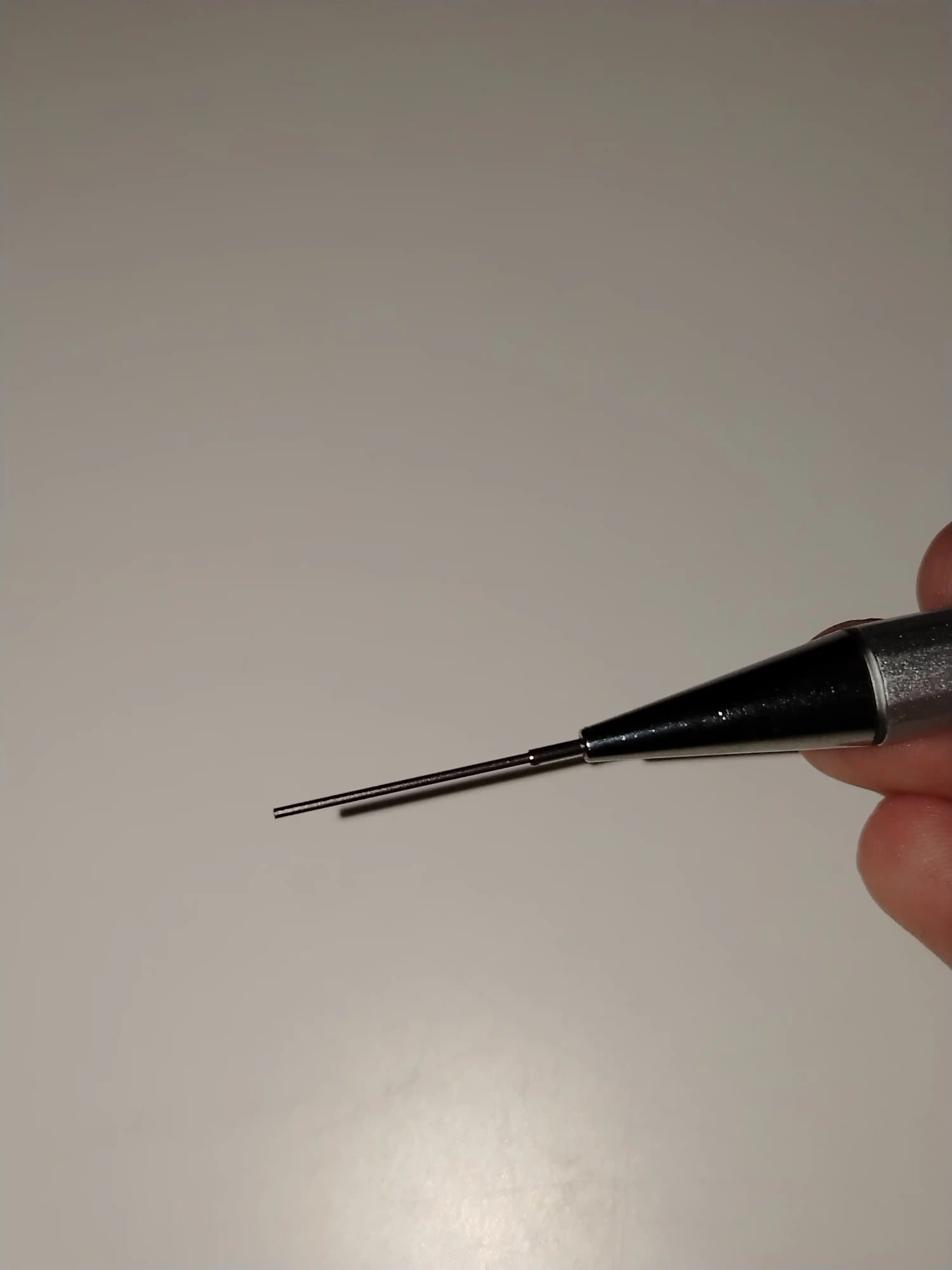 Qalam grifeli "Deli" E7004, 0.7 mm, 2B