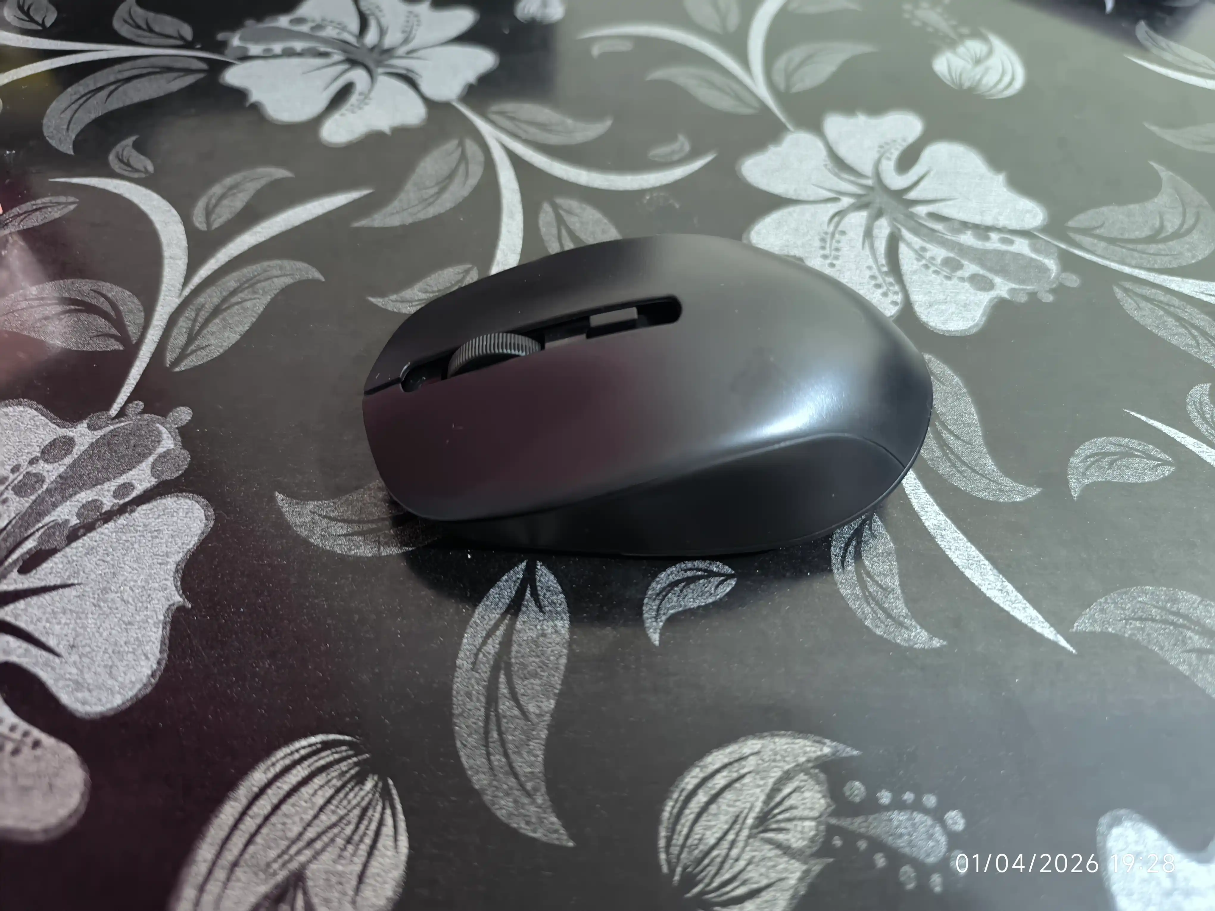 Sichqoncha simsiz va ovozsiz  2.4G va Bluetooth Metoo E0