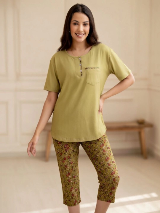Uy kiyimi, pijama, kalta yengli