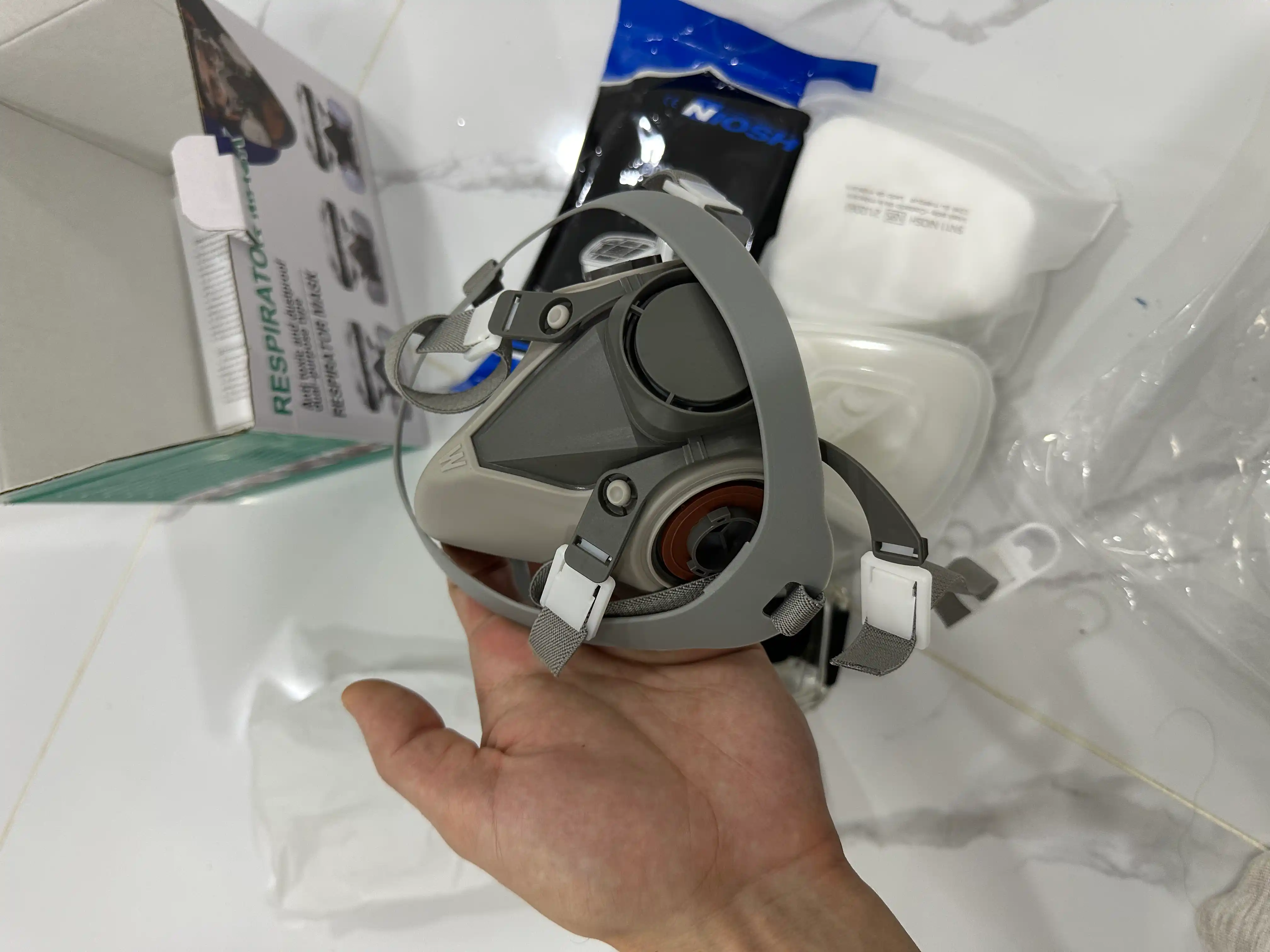 Respirator yarim niqobli, professional himoya ko'zoynagi bilan