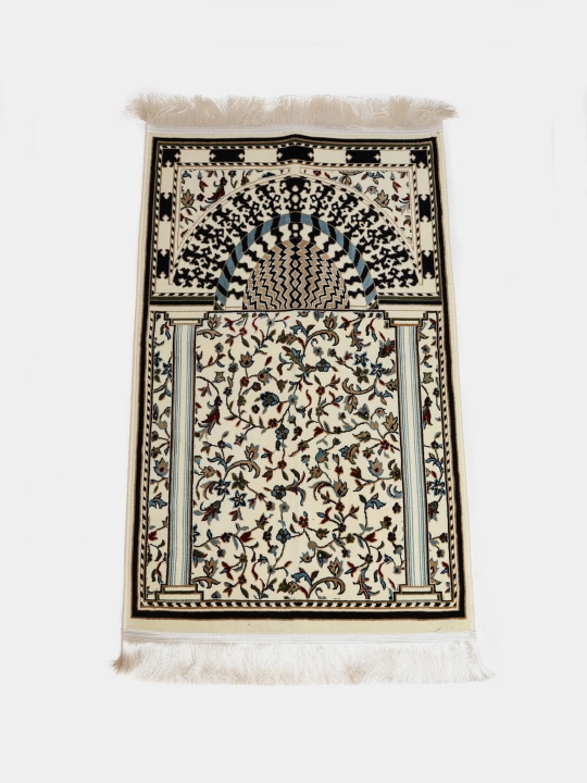 Joynamoz Madina, Mada Carpets mahsuloti, yumshoq va mayin yuza, gilamdek baquvvat sifat