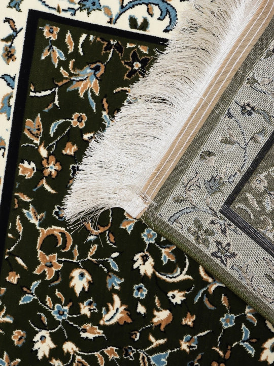 Joynamoz Madina, Mada Carpets mahsuloti, yumshoq va mayin yuza, gilamdek baquvvat sifat
