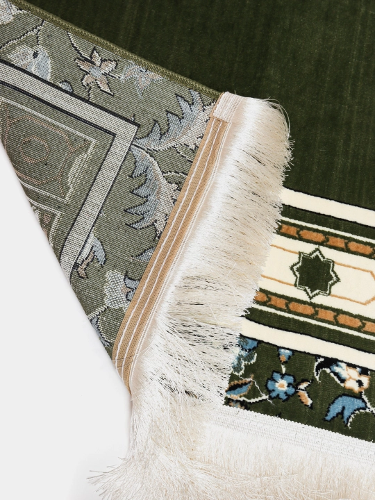 Joynamoz Madina, Mada Carpets mahsuloti, yumshoq va mayin yuza, gilamdek baquvvat sifat