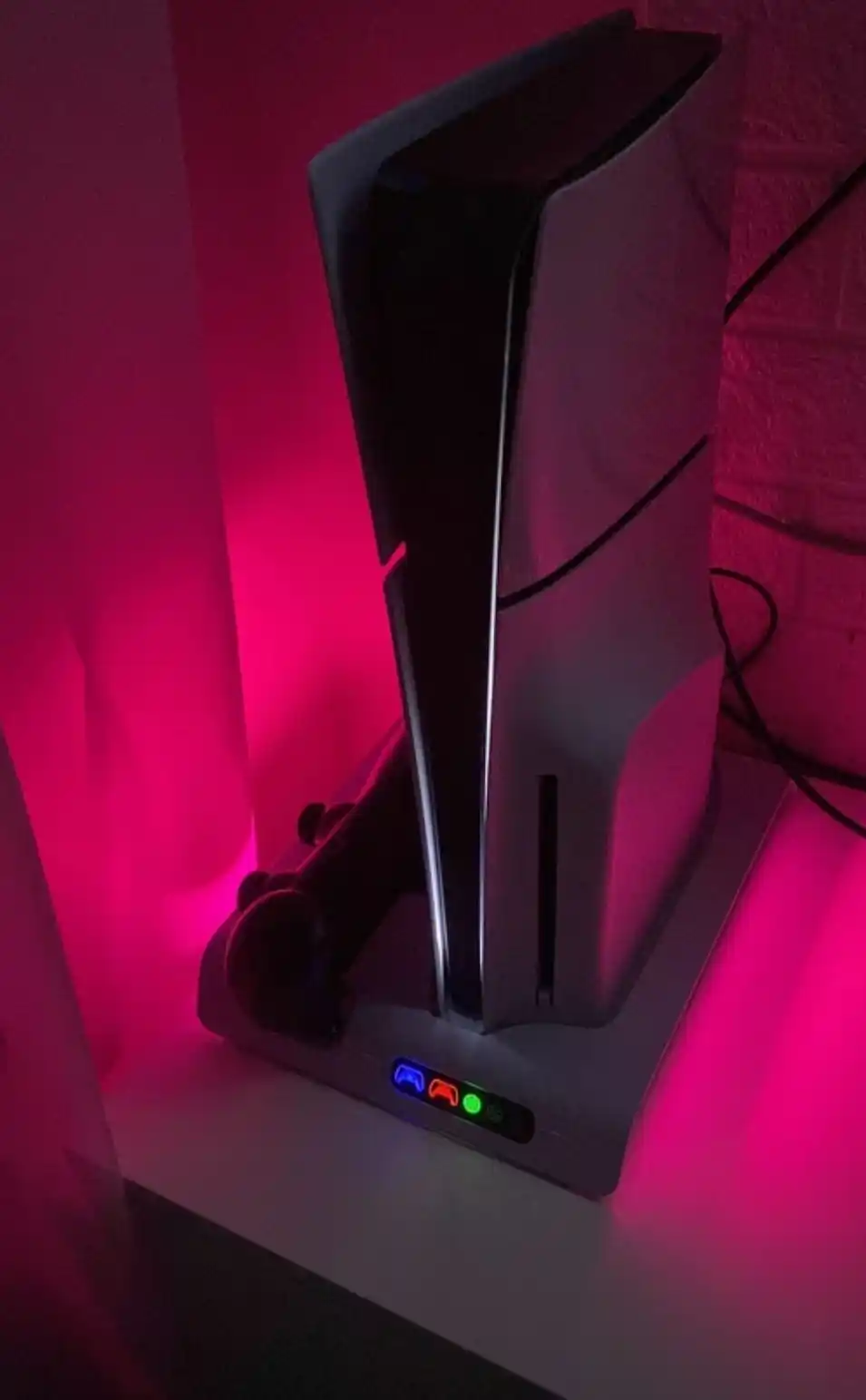 PlayStation uchun sovutish stendi sovutgichi, joystiklar uchun o'rnatilgan zaryadlash