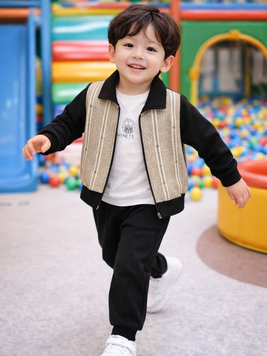 1 yoshli o‘g‘il bola uchun bolalar kostyumi, 3 ta buyumdan iborat to‘plam, qulay va yumshoq