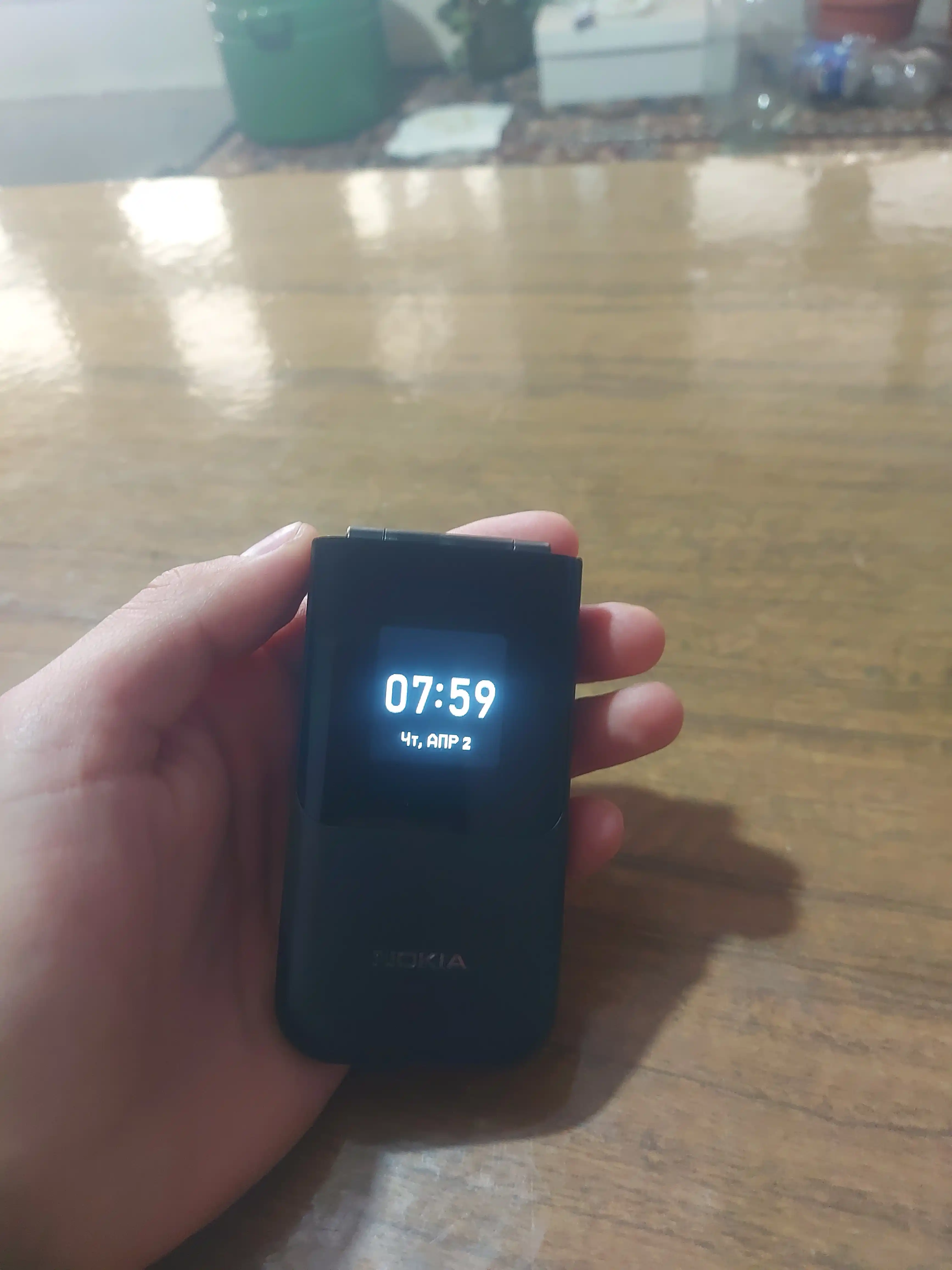 Tugmali telefon knopkali telefon 2 ta sim karta tushadi sfati zor Batareysi yaxshi