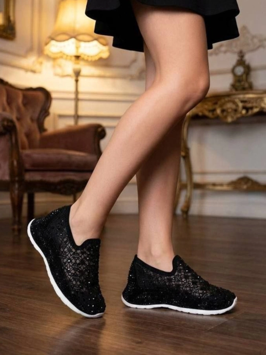Ayollar sliponlari, 36-40, qulay va yengil kundalik poyabzal, zamonaviy model