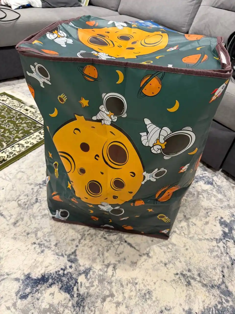 Корзина для игрушек и белья с крышкой