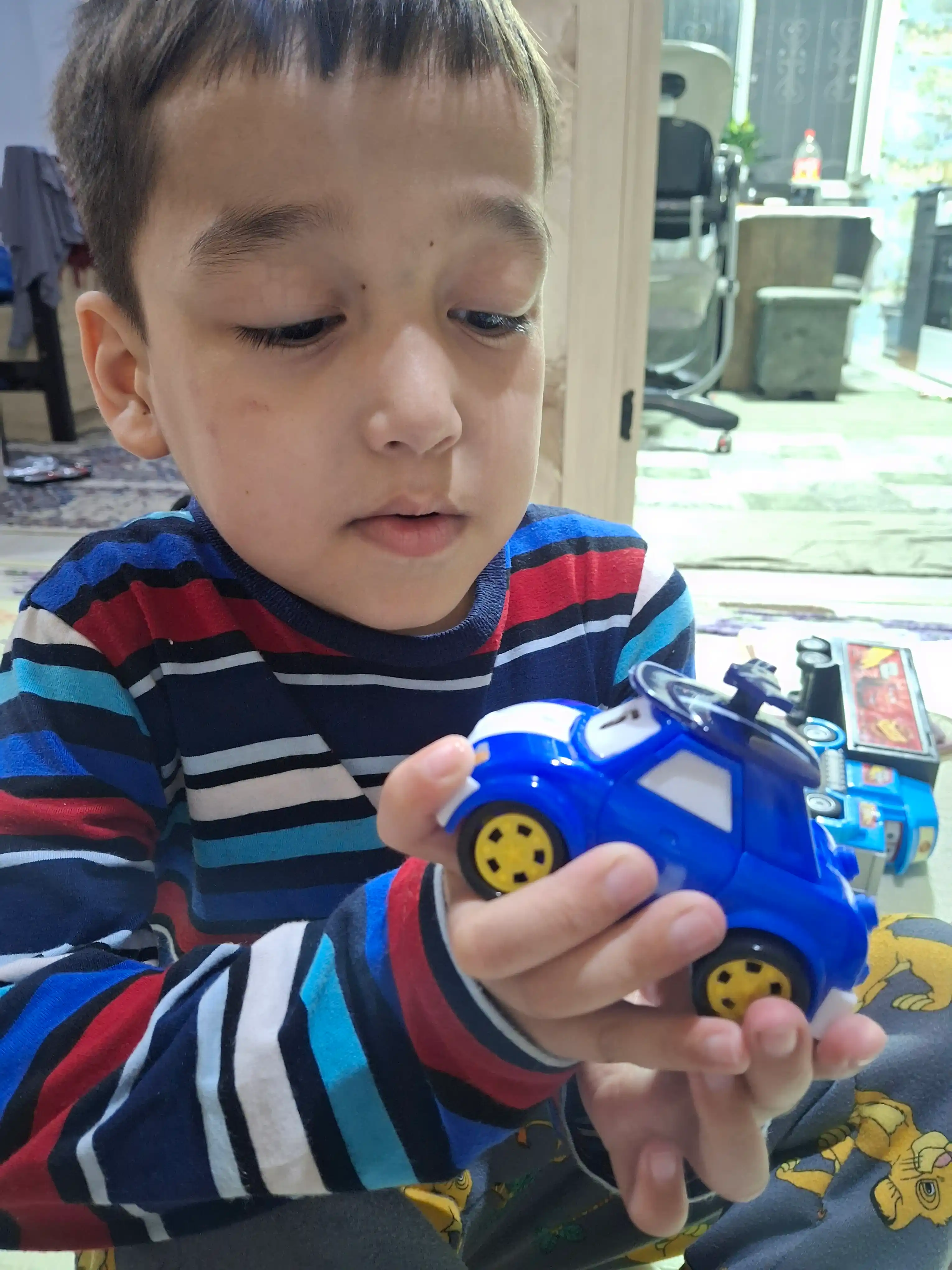 Robot transformer Haley Robocar Poli