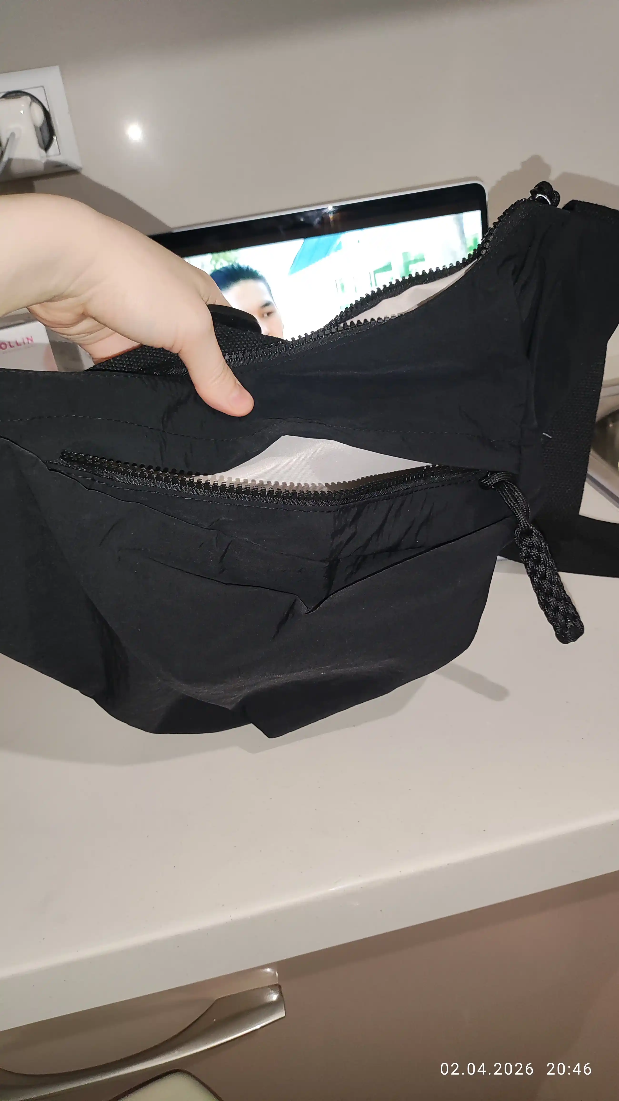 Erkaklar va ayollar uchun sumka — yelkadan osiladigan keng sig‘imli bananka sling