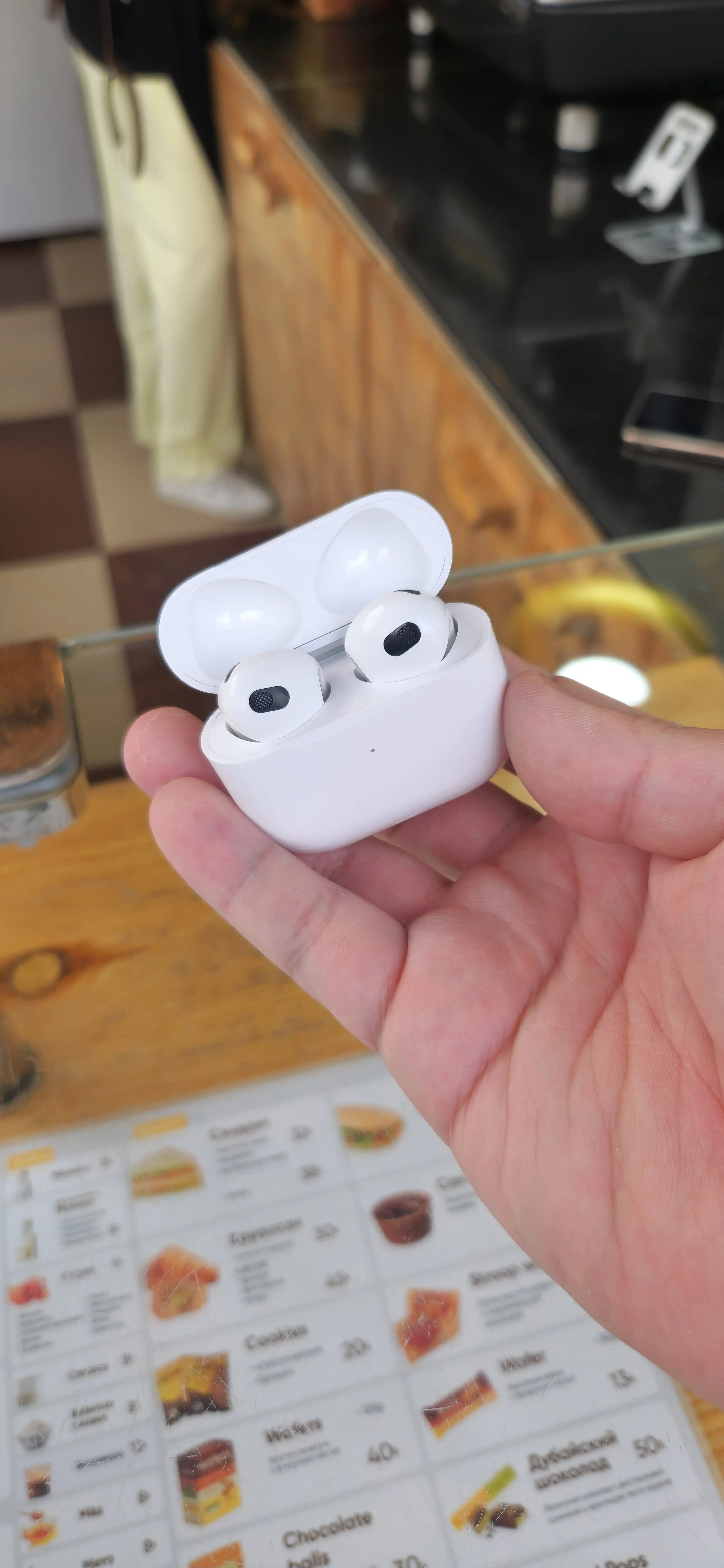 Simsiz quloqchinlar pods 3 sensorli, iPhone va Android uchun naushniklar