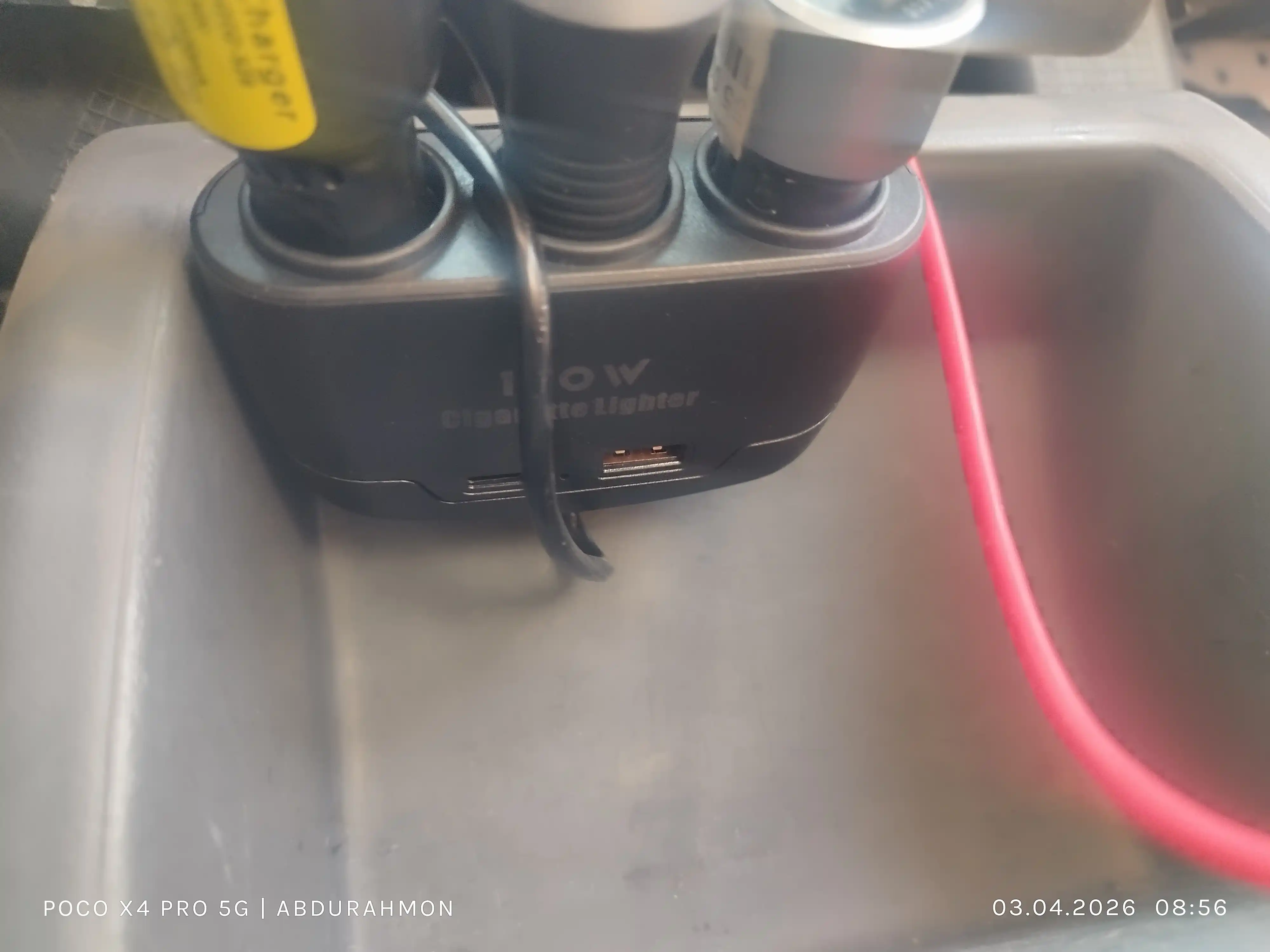 Avtomobil zaryadlovchi adapter, 3 ta sigaret ulagichi, USB, Type-C PD quvvatlash, 12V/24V
