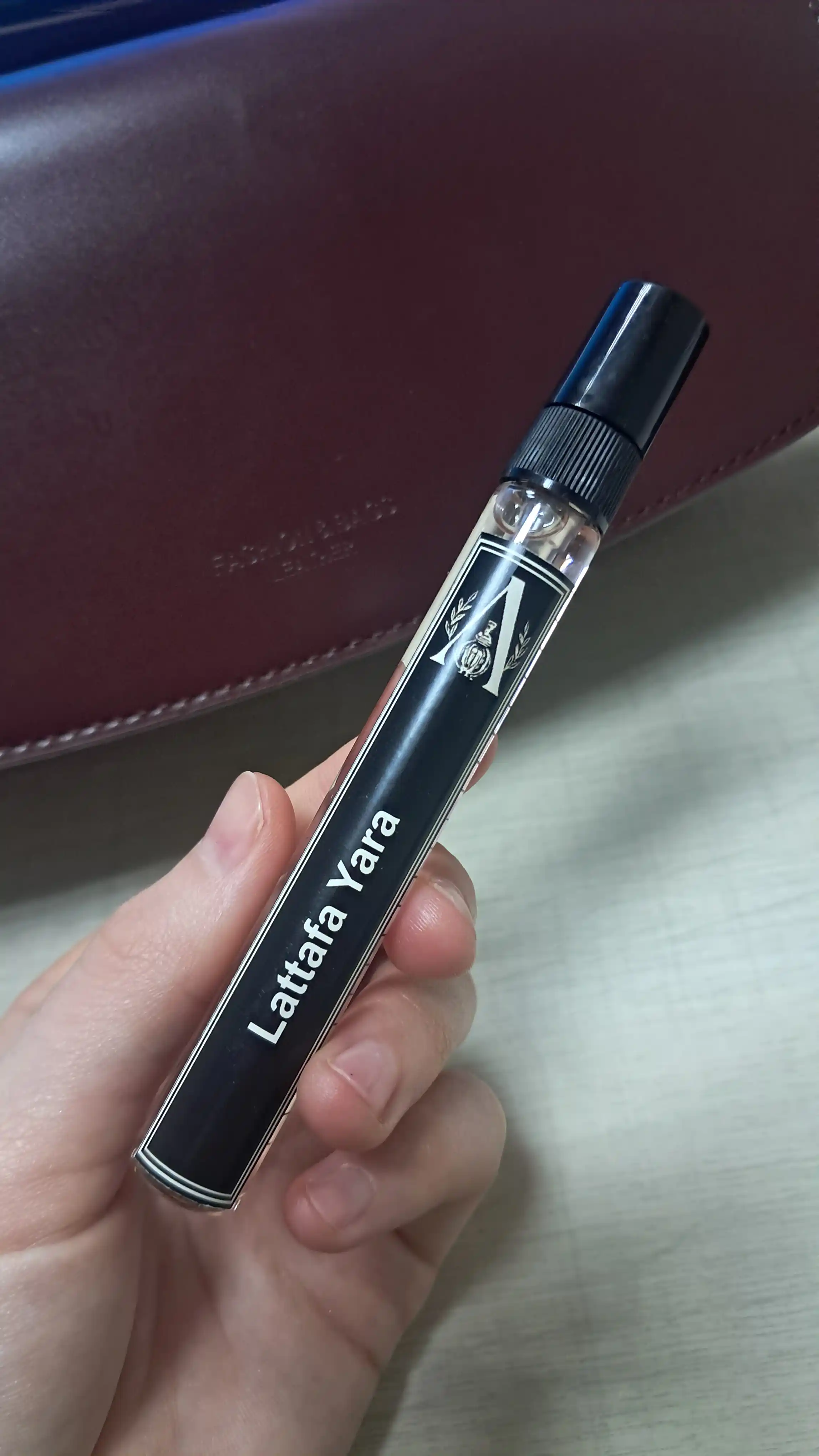 Ayollar atirlari Yara Lattafa atir xar mavsum uchun mos duxi sovga uchun ajoyib parfum