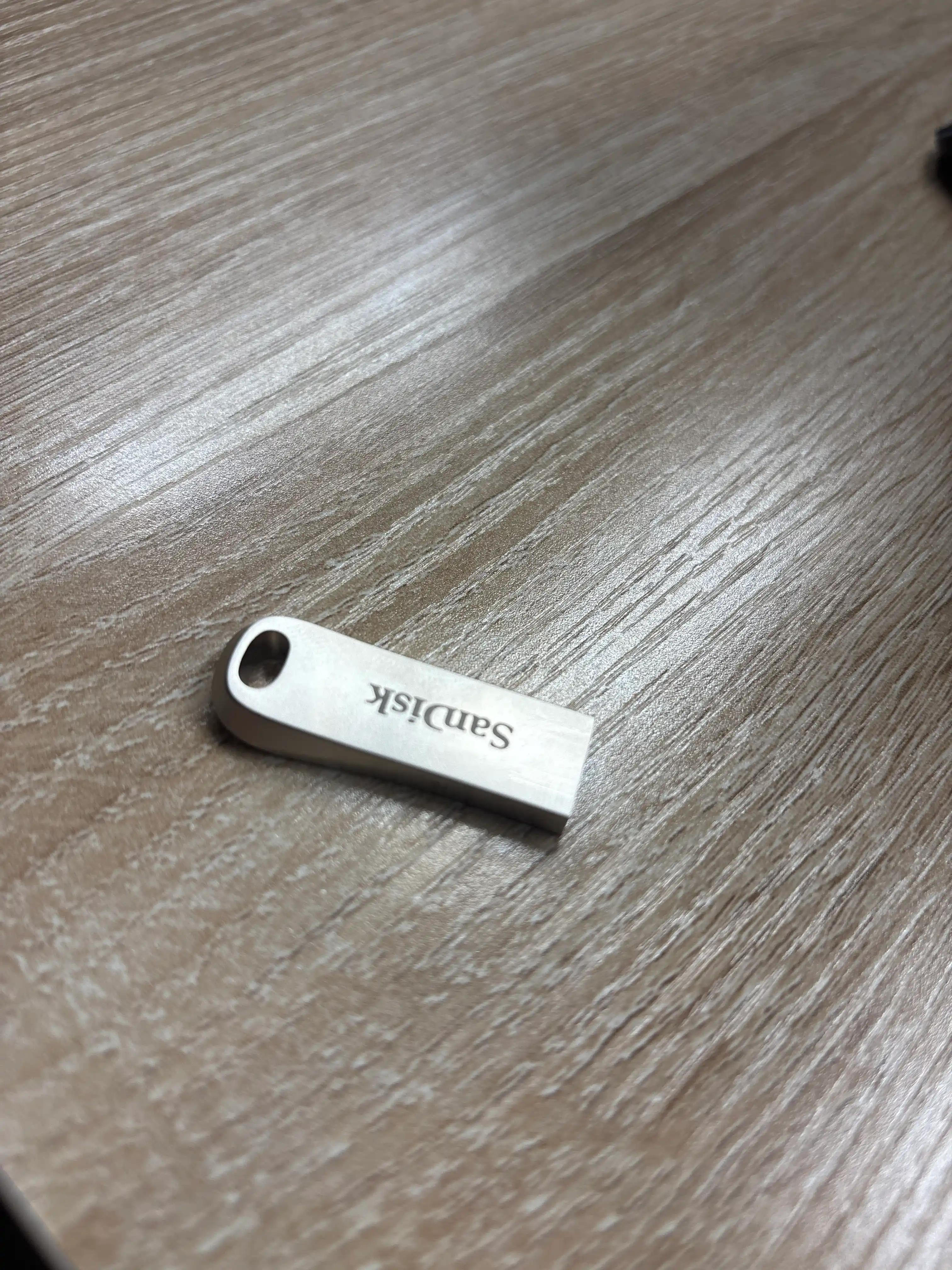 Fleshka USB, SanDisk 2 GB, 4 GB, 8 GB, 16 GB, 32 GB, 64 GB, 128 GB
