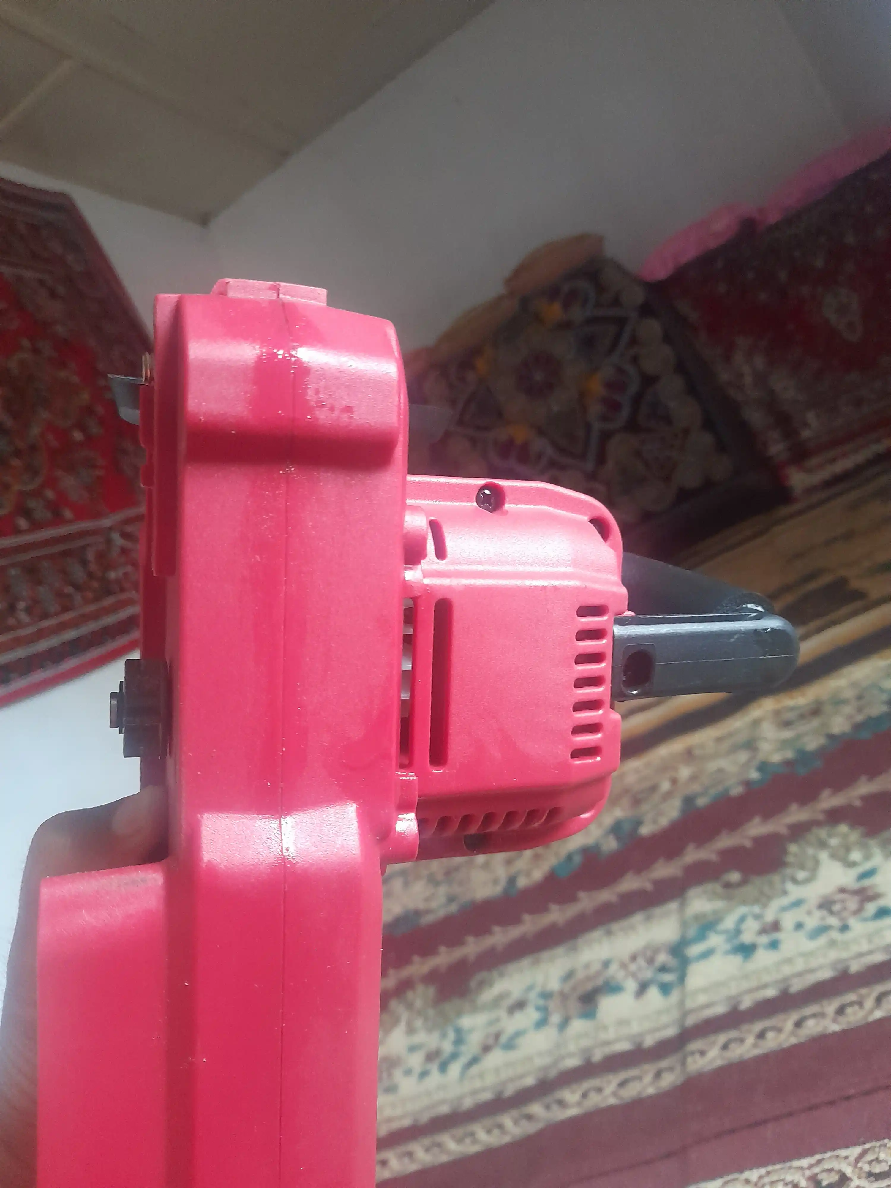 Akkumulyatorli zanjirli arra NUMBER ONE NECS20/3M2B-1 PROfessional, cho‘tkasiz, 20V, 3.0Ah
