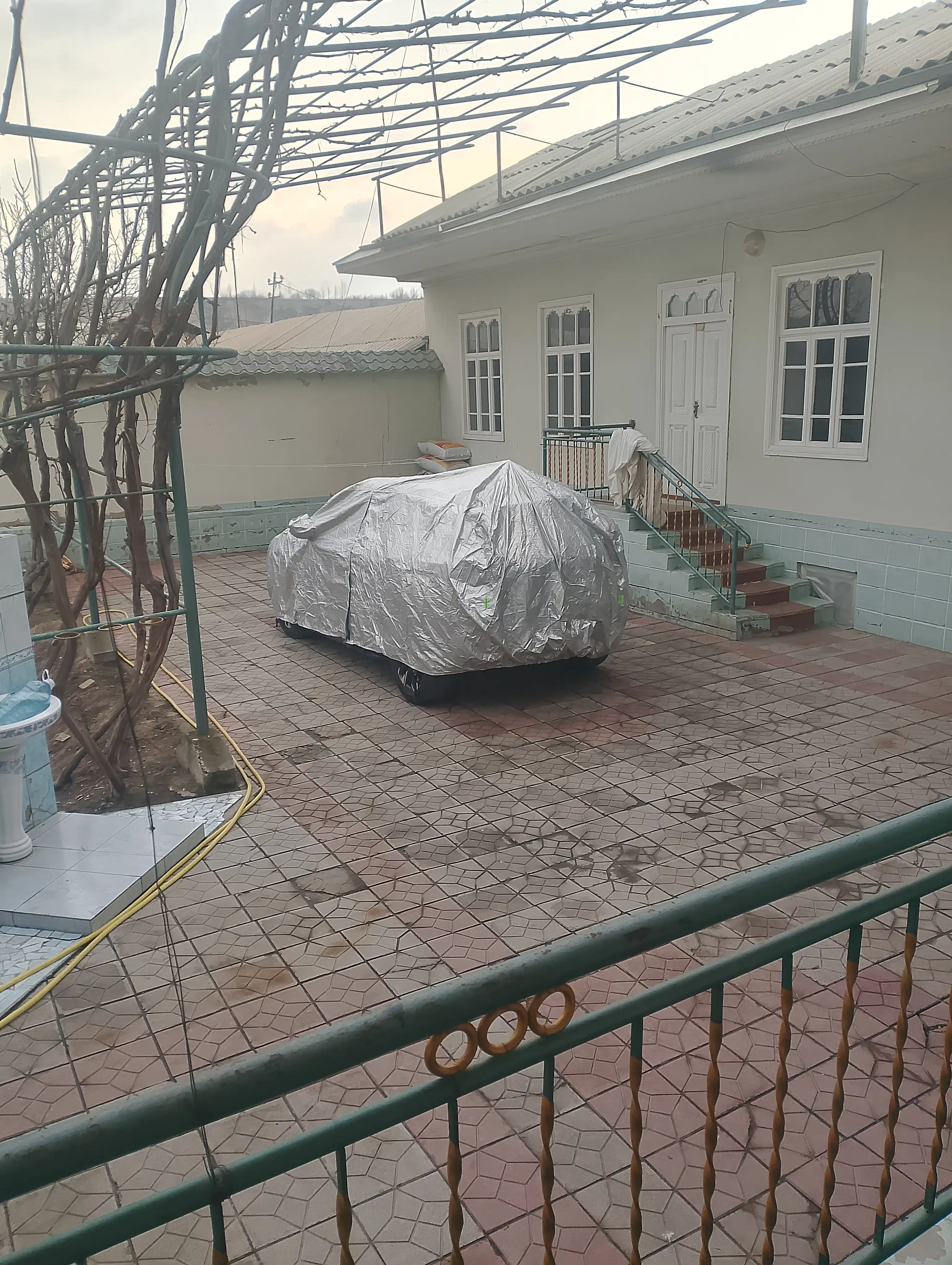 Защитный тент-чехол для автомобилей