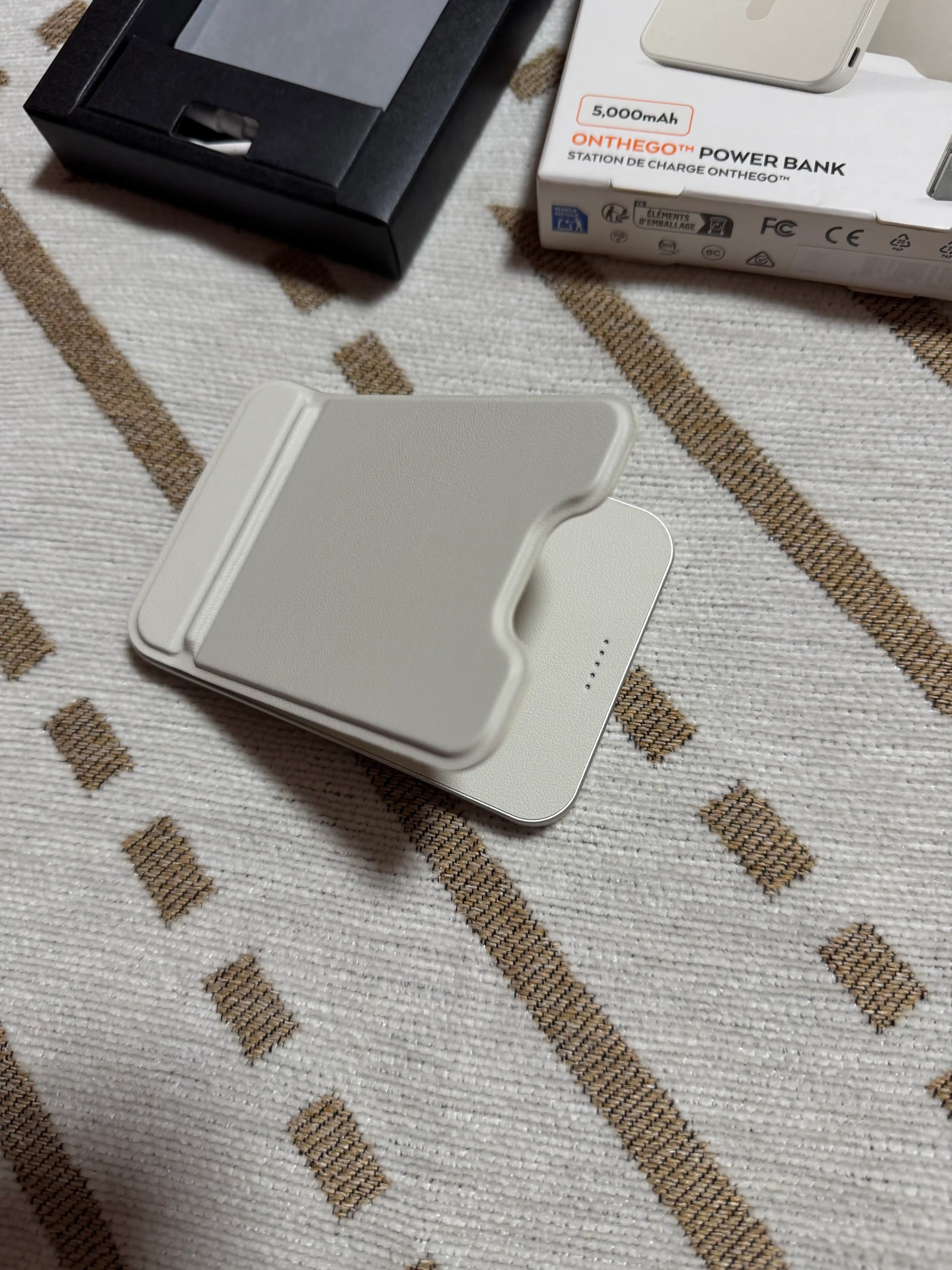 Satechi OntheGo™ simsiz Magsafe power bank, iPhone uchun poverbank, 5000 mAh, 10000 mAh