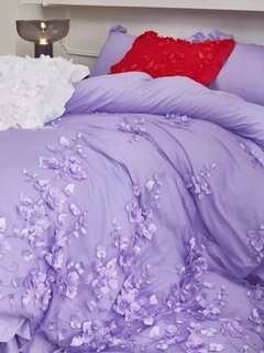 Фиолетовый